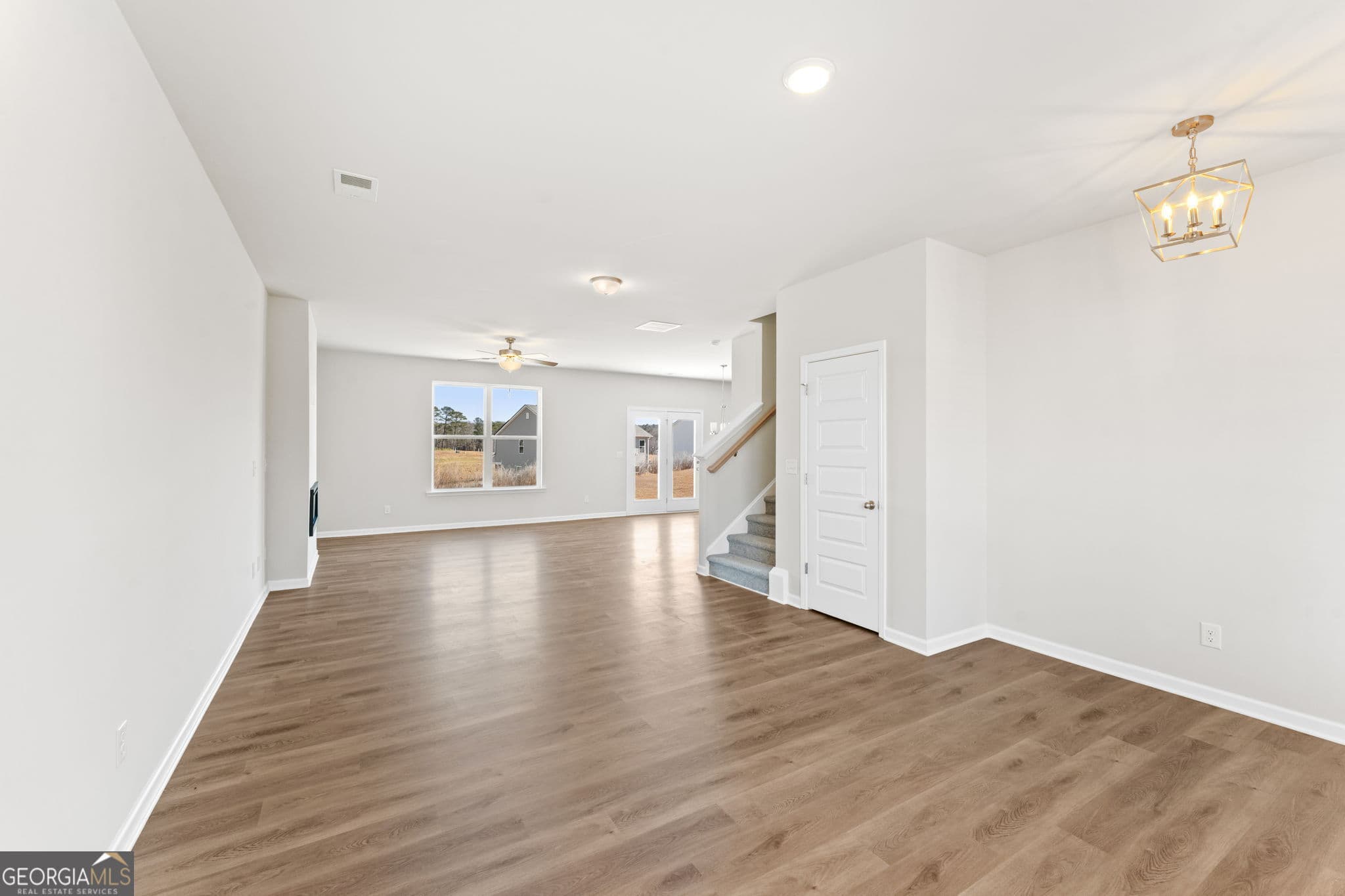 4 bedroom, 2.5 bathroom, 2,148 sq ft single family residence for sale at 5975 Spring Way, Stonecrest, GA 30038 — photo 5