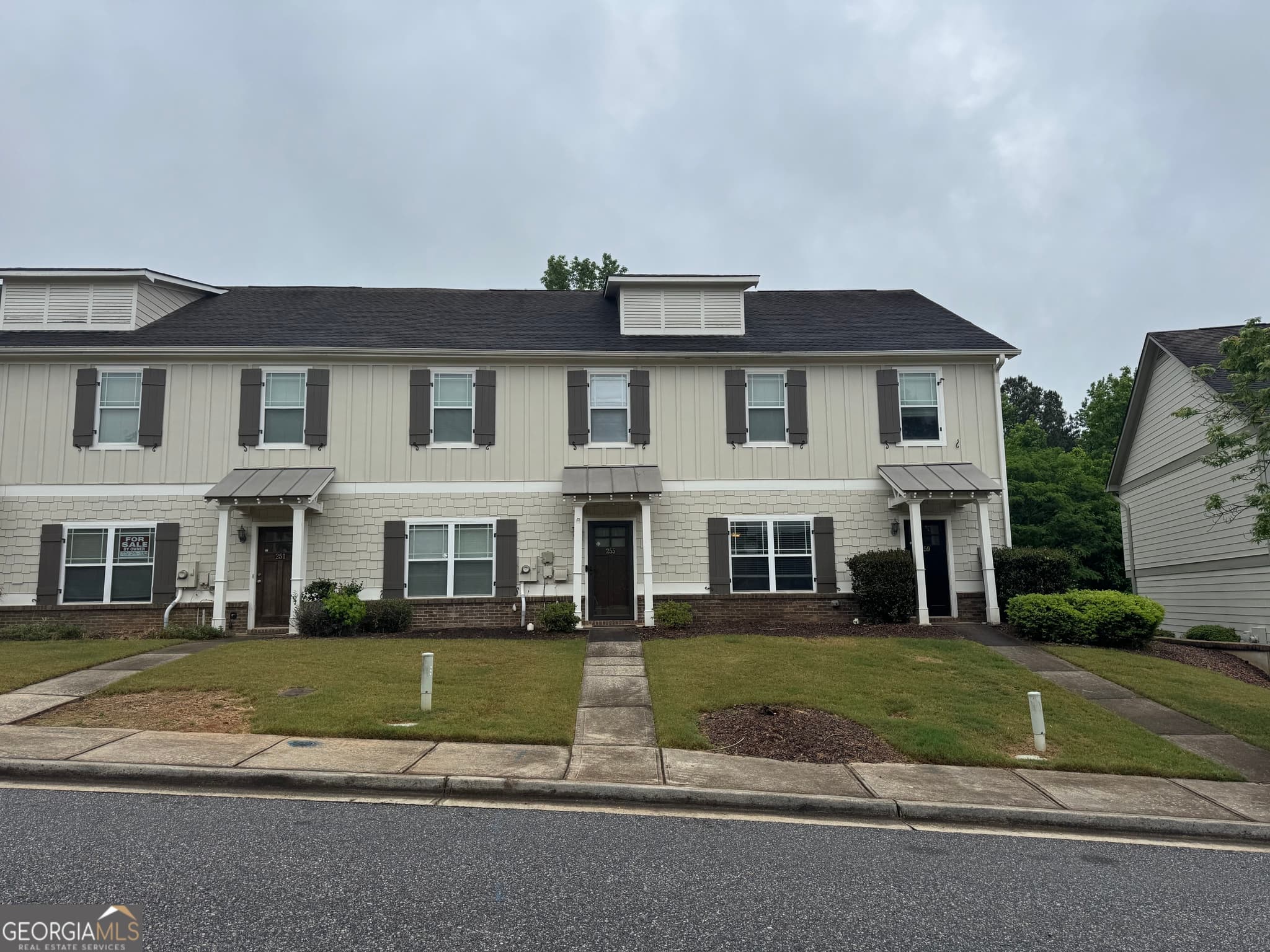 3 bedroom, 3.5 bathroom, 1,518 sq ft townhouse for rent at 255 Oconee River Circle, Athens, GA 30605 for $1,850 a month — photo 3