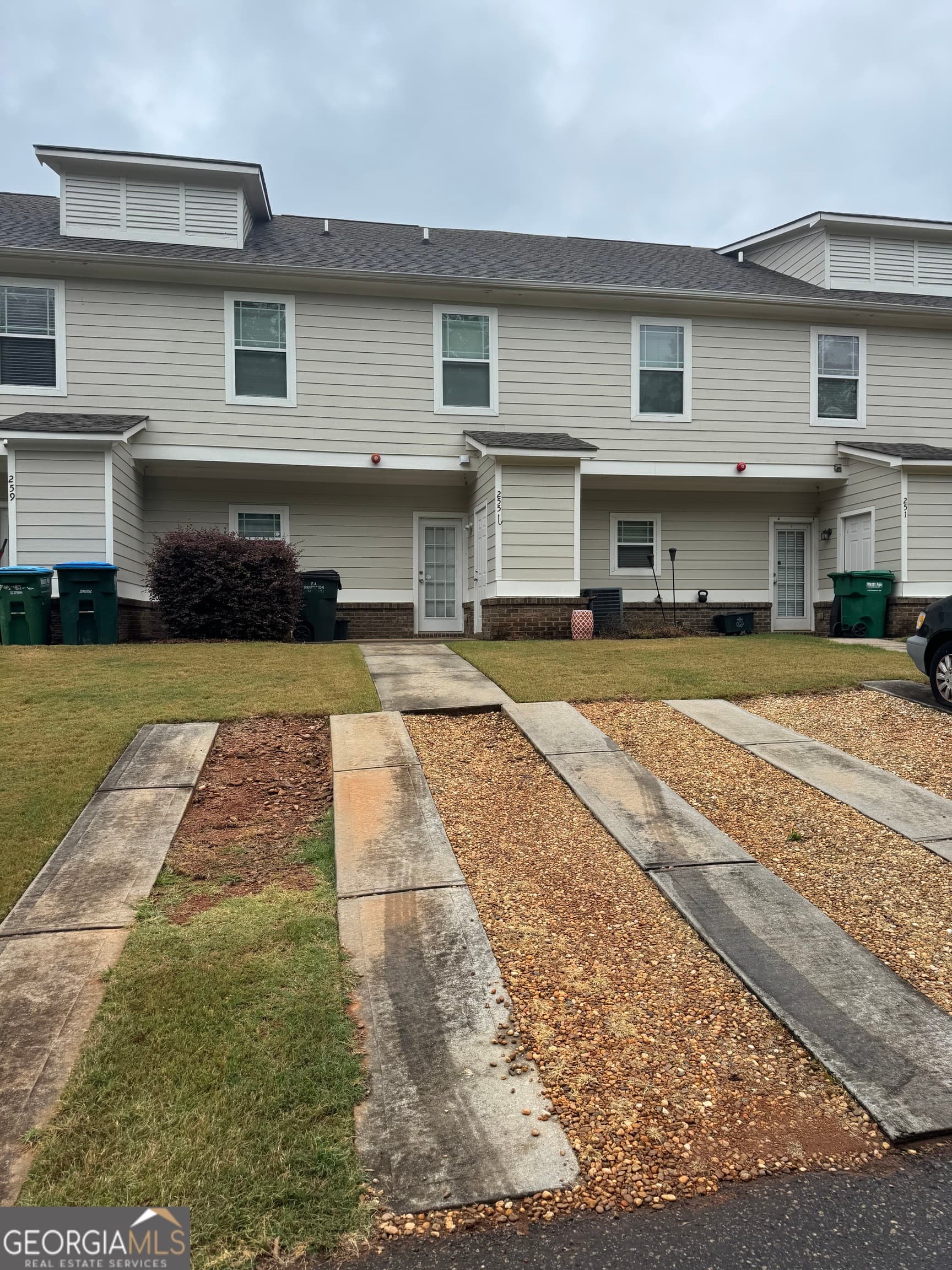 3 bedroom, 3.5 bathroom, 1,518 sq ft townhouse for rent at 255 Oconee River Circle, Athens, GA 30605 for $1,850 a month — photo 4