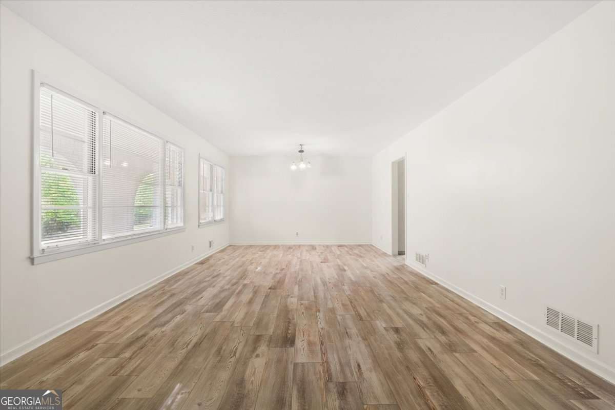 3 bedroom, 2 bathroom, 1,798 sq ft single family residence for sale at 1267 Sycamore Drive, Lilburn, GA 30047 — photo 4