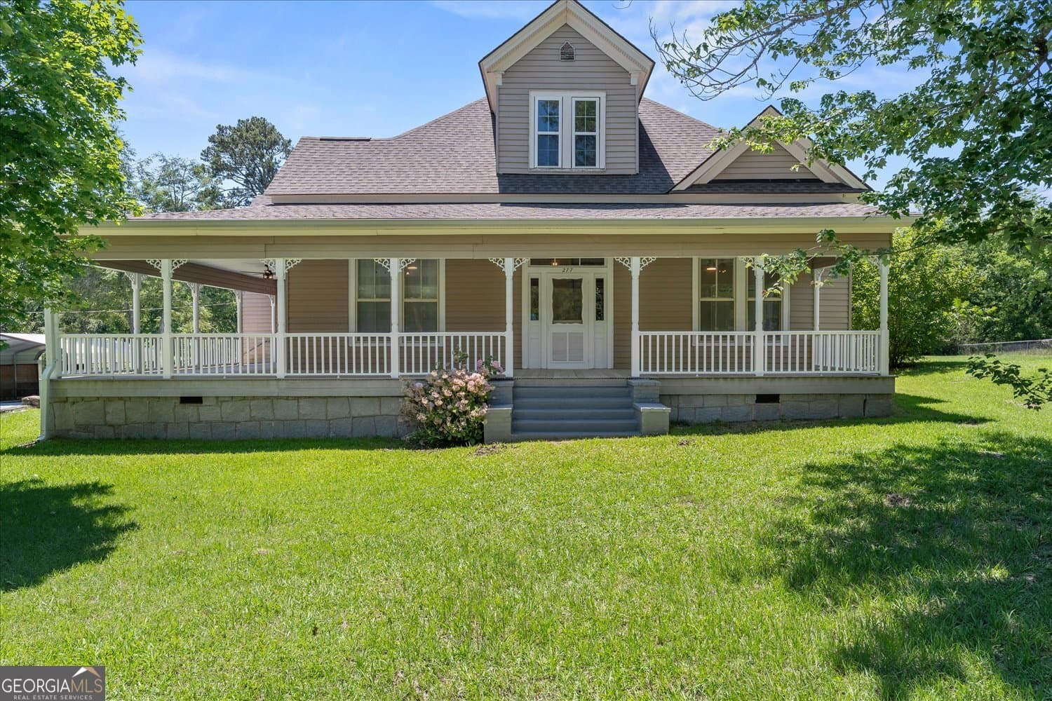 4 bedroom, 2 bathroom, 2,323 sq ft single family residence for sale at 277 N Hulin Avenue, Tignall, GA 30668