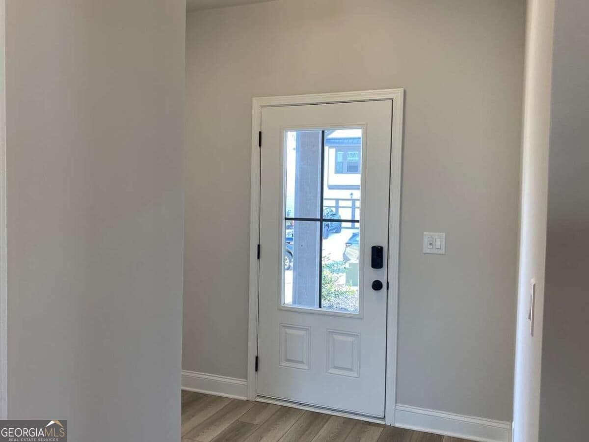 4 bedroom, 2.5 bathroom, 2,430 sq ft single family residence for rent at 72 Station Overlook Drive, Auburn, GA 30011 for $2,500 a month — photo 3