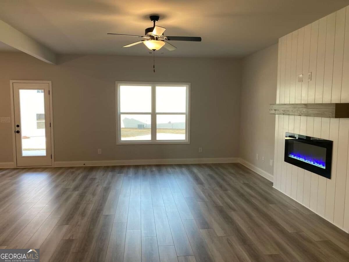 4 bedroom, 2.5 bathroom, 2,430 sq ft single family residence for rent at 72 Station Overlook Drive, Auburn, GA 30011 for $2,500 a month — photo 4