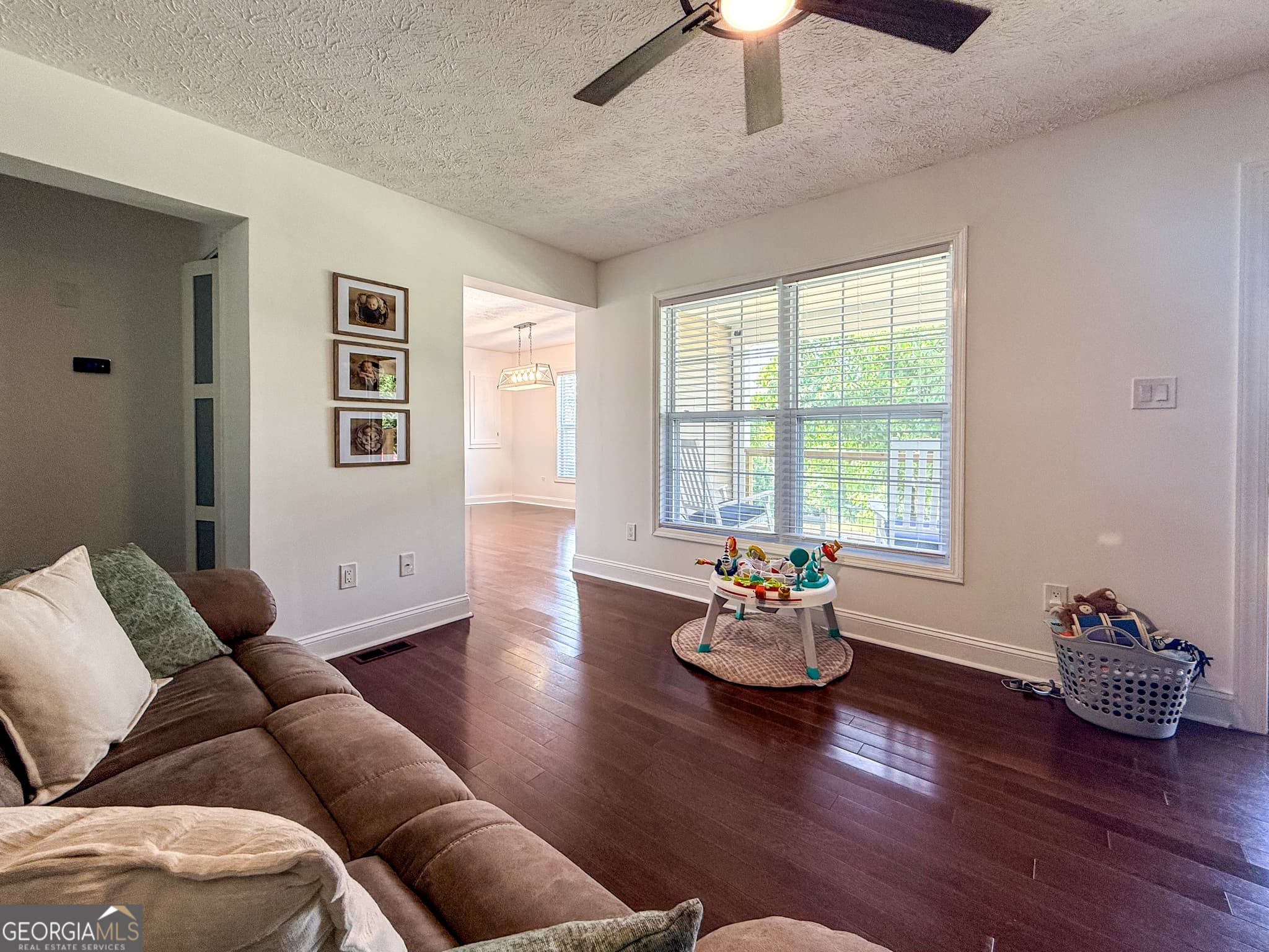 3 bedroom, 2 bathroom, 1,120 sq ft single family residence for sale at 39 E Point Drive, Dahlonega, GA 30533 — photo 6