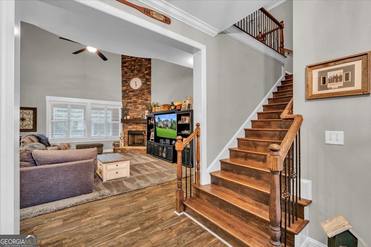5 bedroom, 4.5 bathroom, 5,875 sq ft single family residence for sale at 223 Yale Circle, Bonaire, GA 31005 — photo 6