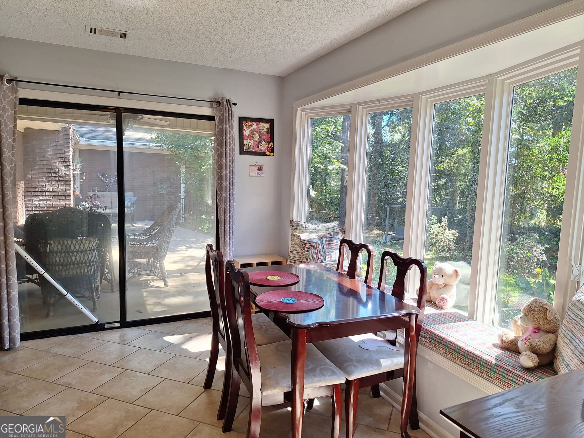 3 bedroom, 2 bathroom, 2,358 sq ft single family residence for sale at 210 Channing Trail, Warner Robins, GA 31088 — photo 9