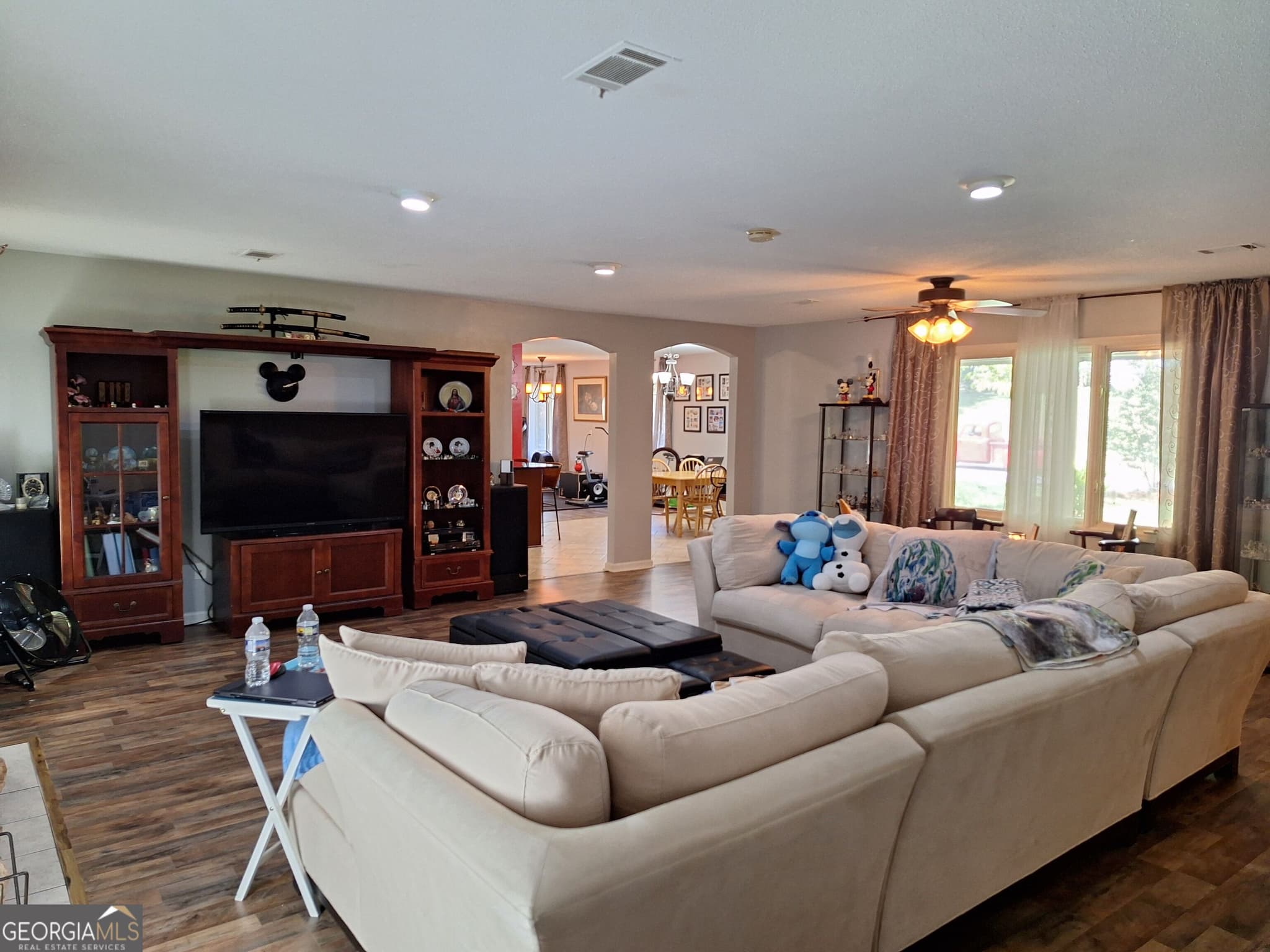 3 bedroom, 2 bathroom, 2,358 sq ft single family residence for sale at 210 Channing Trail, Warner Robins, GA 31088 — photo 4