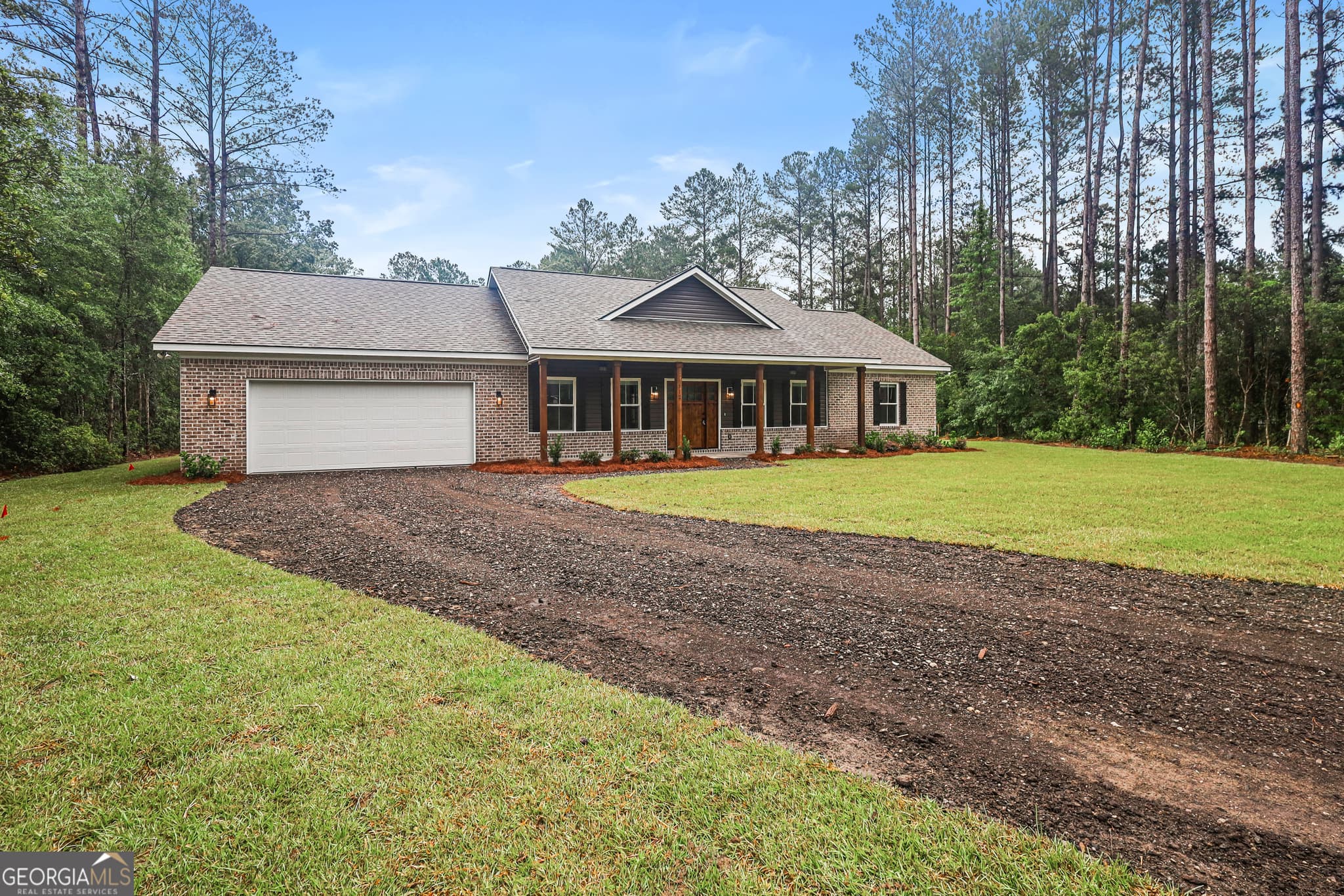 4 bedroom, 2 bathroom, 2,273 sq ft single family residence under contract at 112 Dixie Drive, Springfield, GA 31329 — photo 3