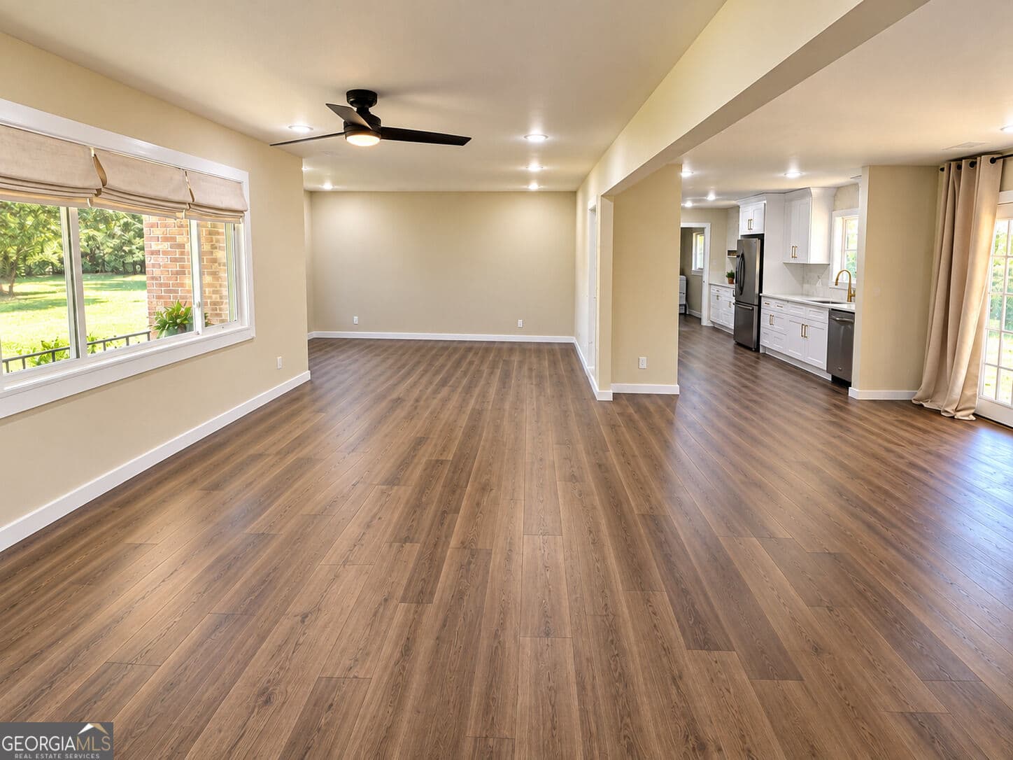3 bedroom, 2 bathroom, 1,758 sq ft single family residence for sale at 3049 Salem Road, Conyers, GA 30013 — photo 2