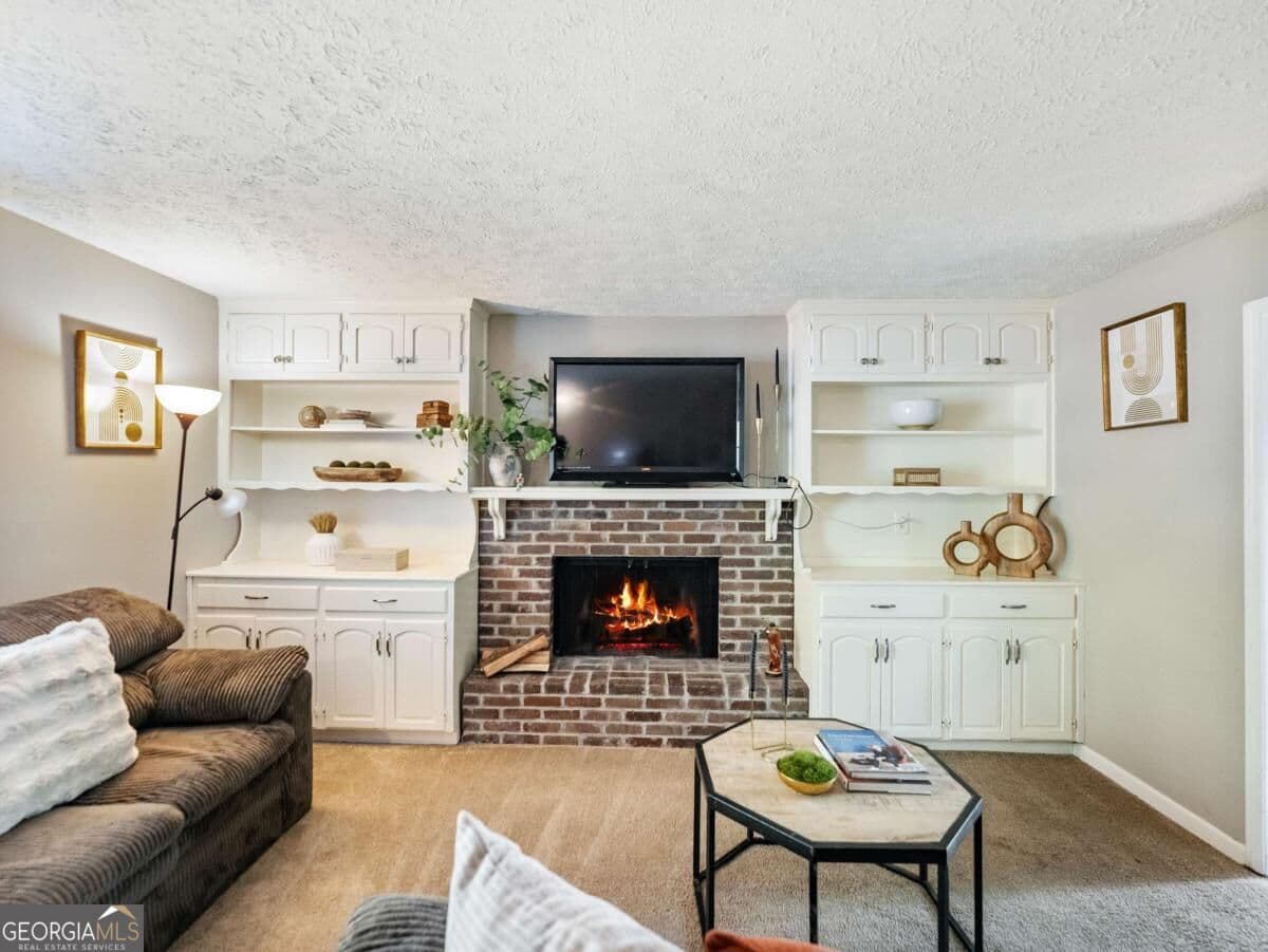3 bedroom, 3 bathroom, 1,680 sq ft single family residence for sale at 6946 Cedar Drive, Riverdale, GA 30296 — photo 7
