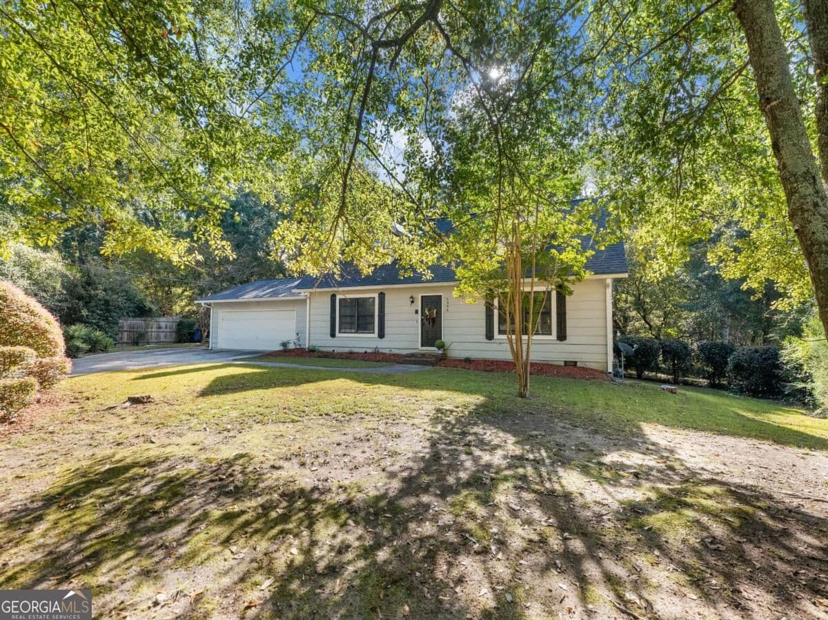 3 bedroom, 3 bathroom, 1,680 sq ft single family residence for sale at 6946 Cedar Drive, Riverdale, GA 30296 — photo 1 of 21