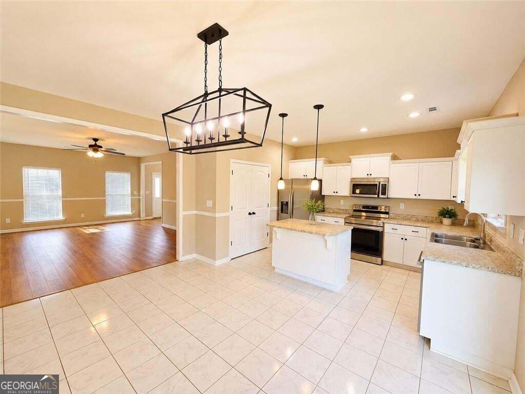 4 bedroom, 2.5 bathroom, 2,256 sq ft single family residence for sale at 873 Westlawn Drive, Grovetown, GA 30813 — photo 3