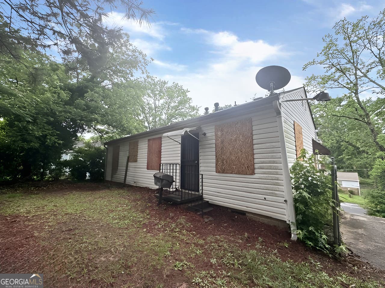 2 bedroom, 1 bathroom, 1,050 sq ft single family residence for sale at 2103 Penelope Street, Atlanta, GA 30314 — photo 3