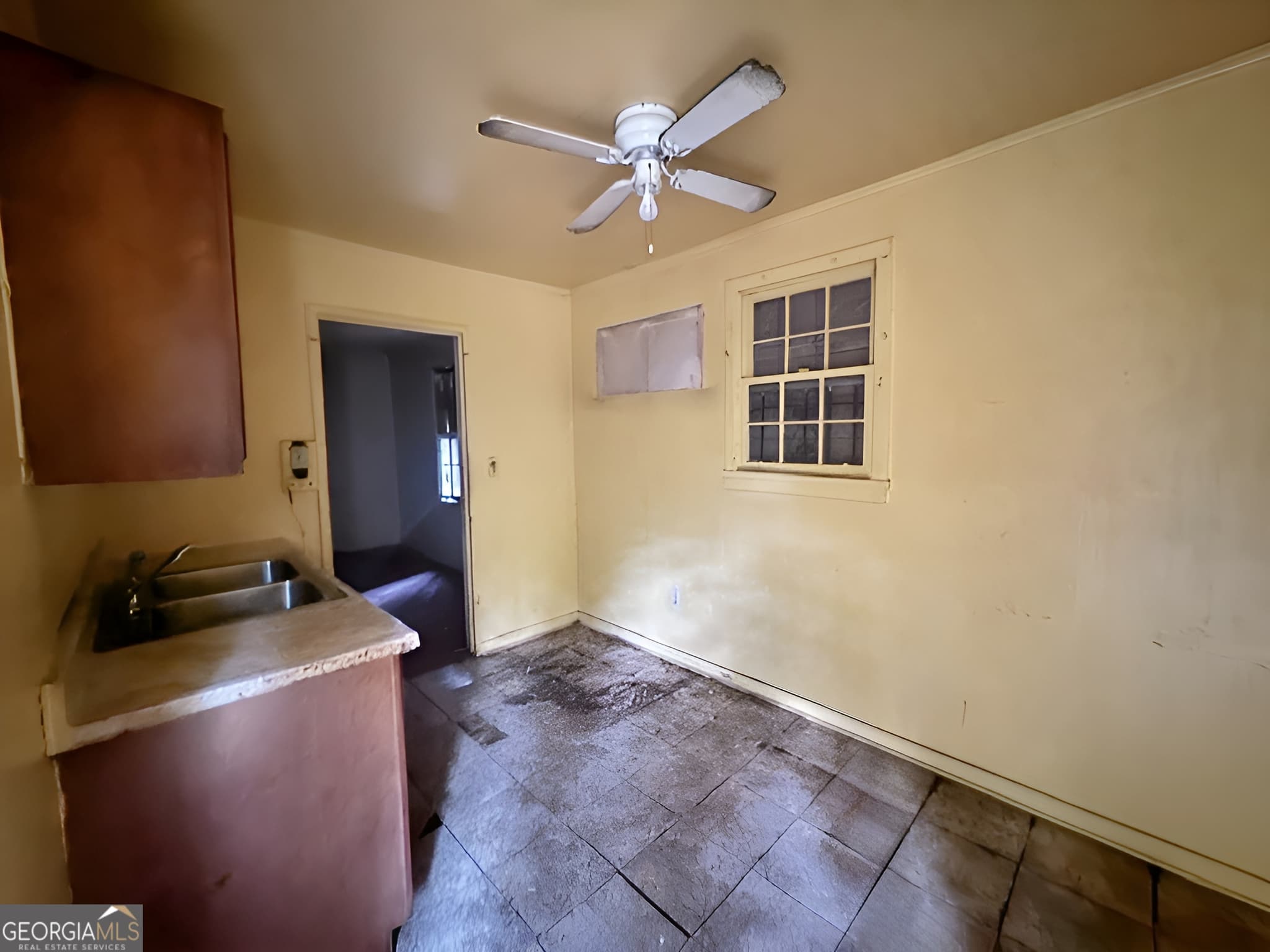 2 bedroom, 1 bathroom, 1,050 sq ft single family residence for sale at 2103 Penelope Street, Atlanta, GA 30314 — photo 8