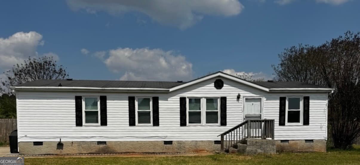3 bedroom, 2 bathroom, 1,296 sq ft manufactured home,single family residence sold at 200 Bunker Hill Drive, Byron, GA 31008