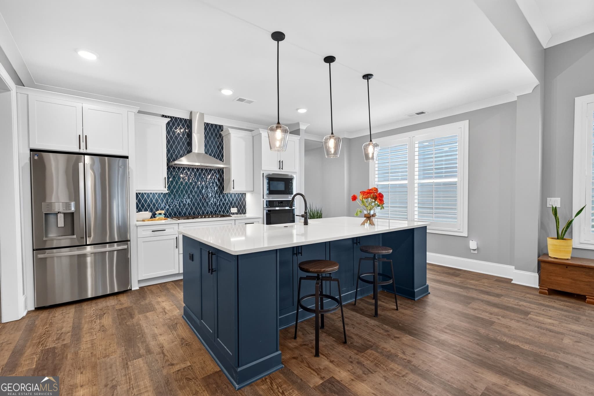 4 bedroom, 3 bathroom, 2,633 sq ft single family residence for sale at 1058 Amarose Lane, Marietta, GA 30066 — photo 2