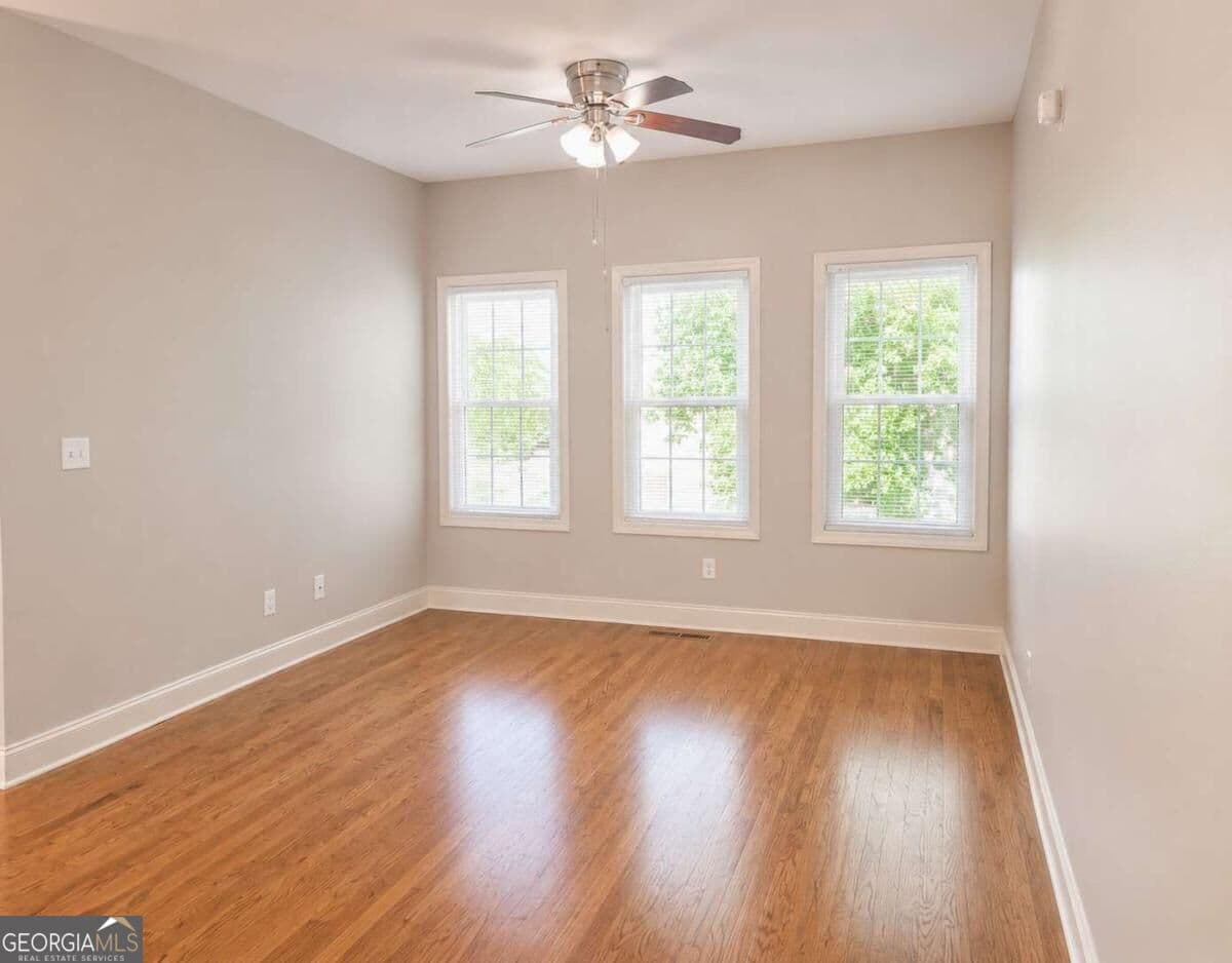 4 bedroom, 3.5 bathroom, 2,912 sq ft townhouse for sale at 112 Village Lane, Villa Rica, GA 30180 — photo 8