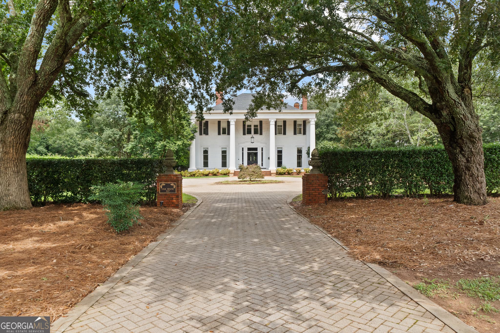 6 bedroom, 8 bathroom, 15,825 sq ft single family residence for sale at 617 Dixie Avenue, Madison, GA 30650 — photo 2
