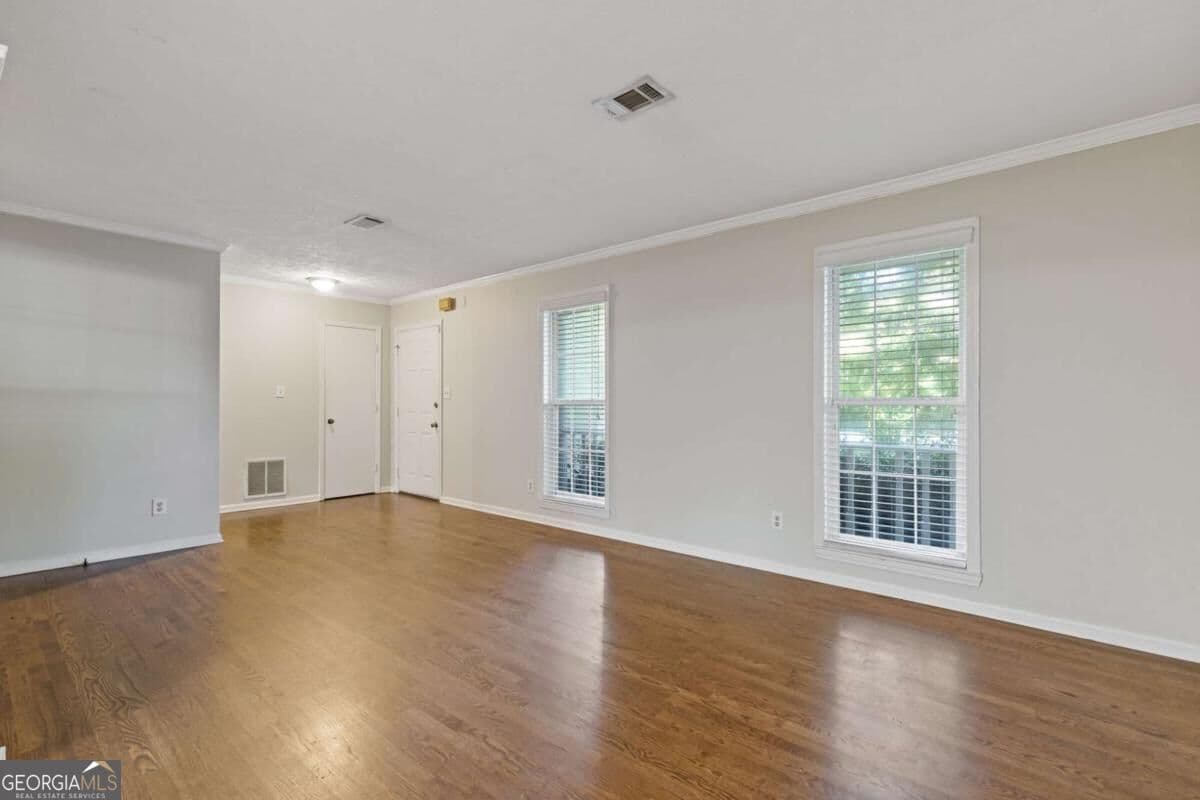 4 bedroom, 2.5 bathroom, 2,244 sq ft single family residence for sale at 3877 Peachtree Corners Circle, Peachtree Corners, GA 30092 — photo 6