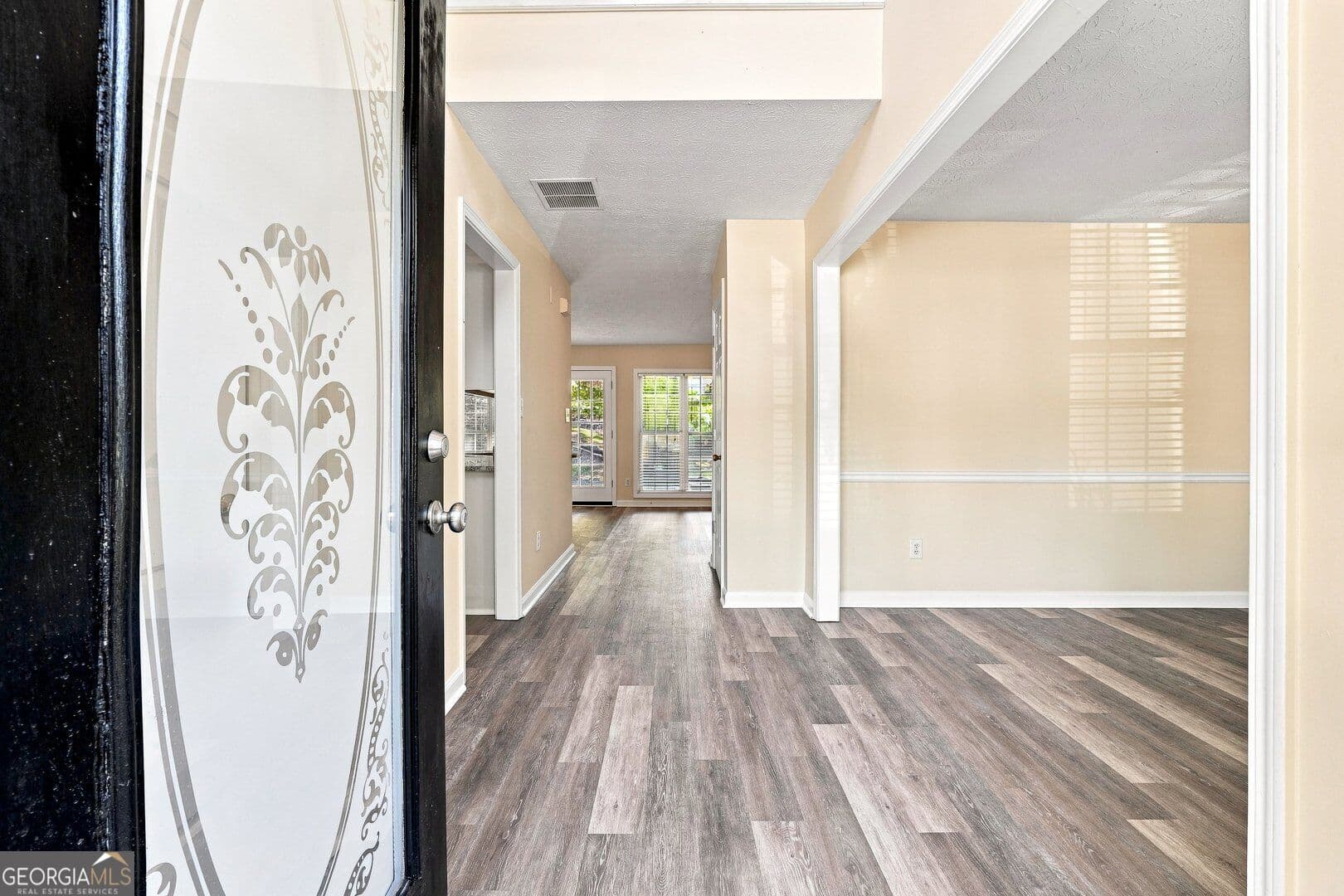 3 bedroom, 2.5 bathroom, 1,868 sq ft single family residence for rent at 964 Bexhill Drive, Lawrenceville, GA 30043 for $2,045 a month — photo 2