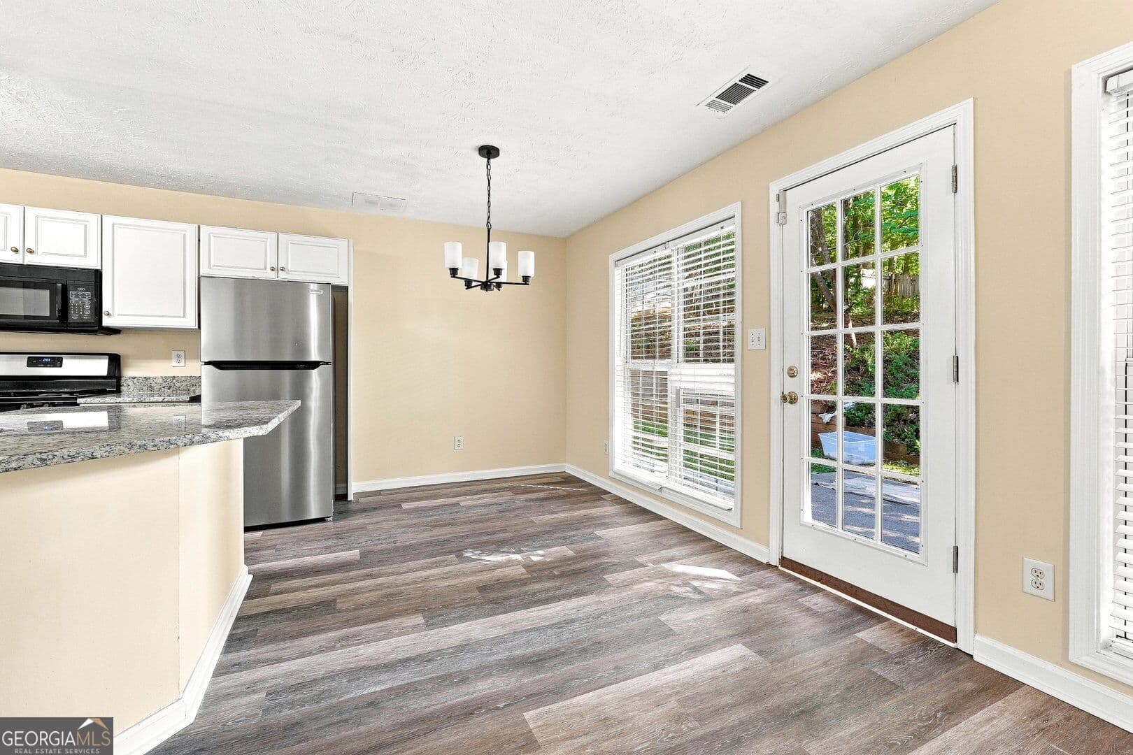 3 bedroom, 2.5 bathroom, 1,868 sq ft single family residence for rent at 964 Bexhill Drive, Lawrenceville, GA 30043 for $2,045 a month — photo 9