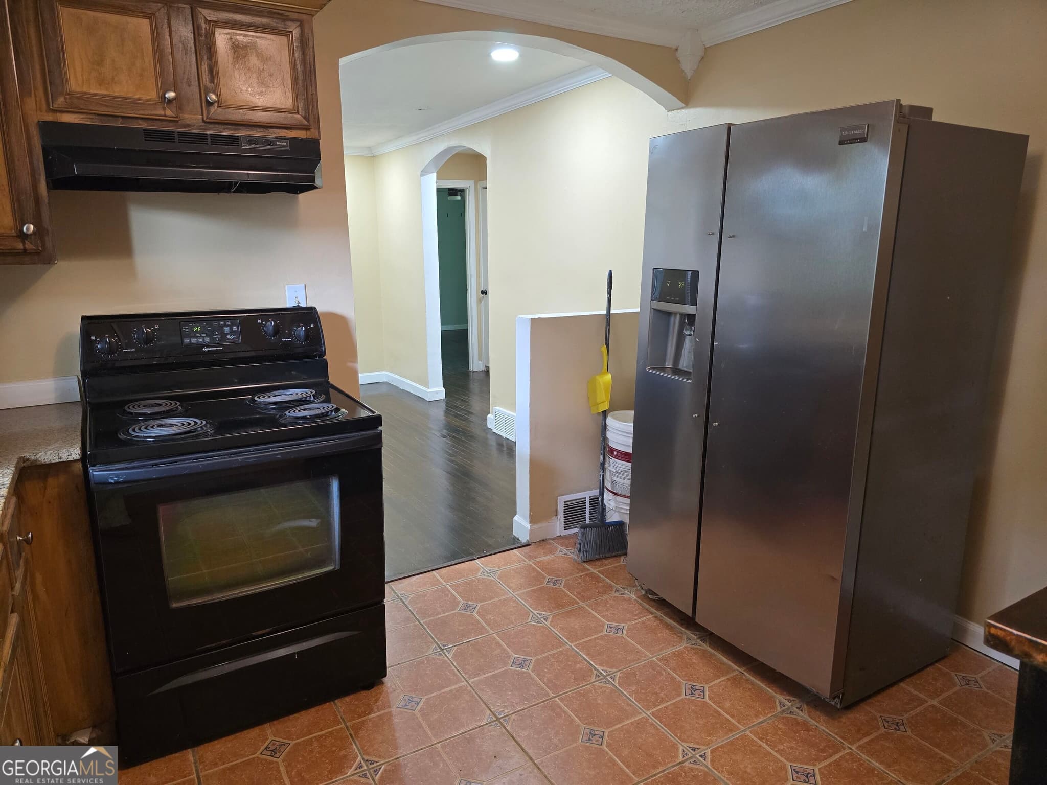 3 bedroom, 2 bathroom single family residence for rent at 3220 Memorial Drive, Decatur, GA 30032 for $1,850 a month — photo 5