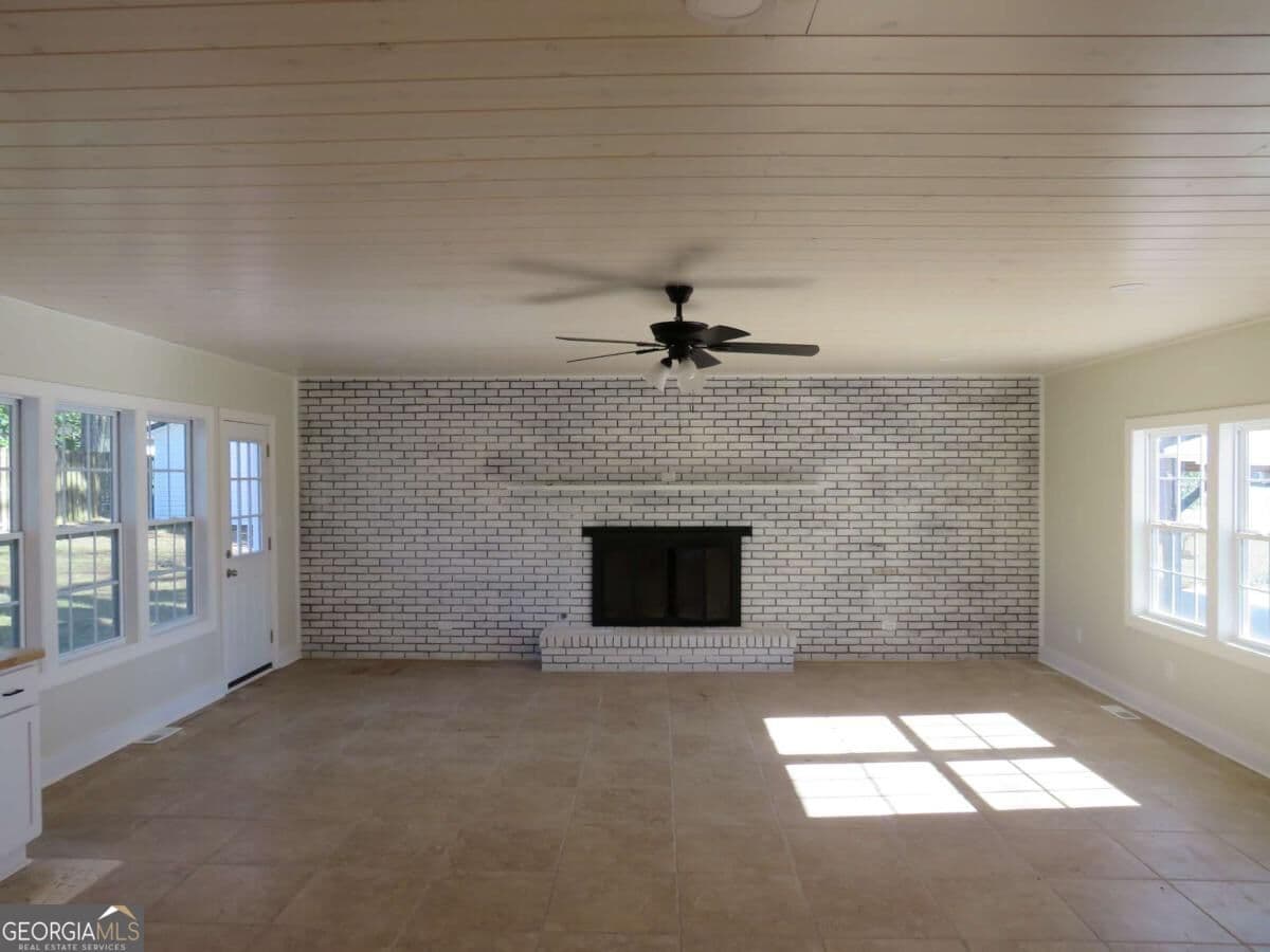 3 bedroom, 2.5 bathroom, 2,000 sq ft single family residence for sale at 220 John Phillips Road, Cedartown, GA 30125 — photo 10