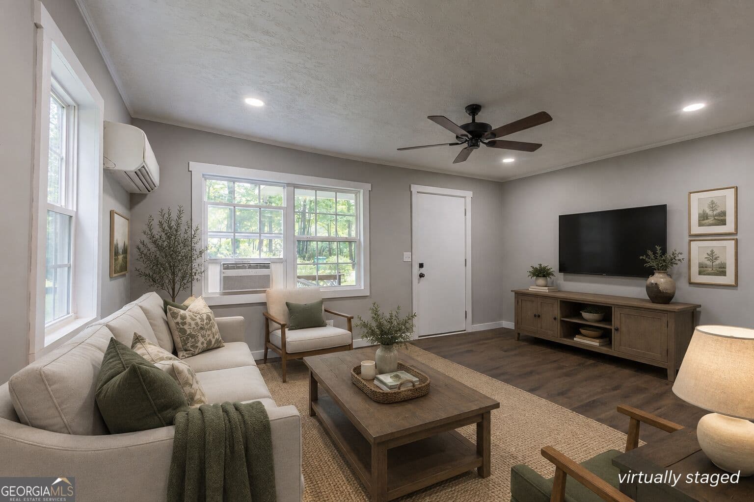 3 bedroom, 1 bathroom, 869 sq ft single family residence for sale at 717 County Road 137, Heflin, AL 36264 — photo 2