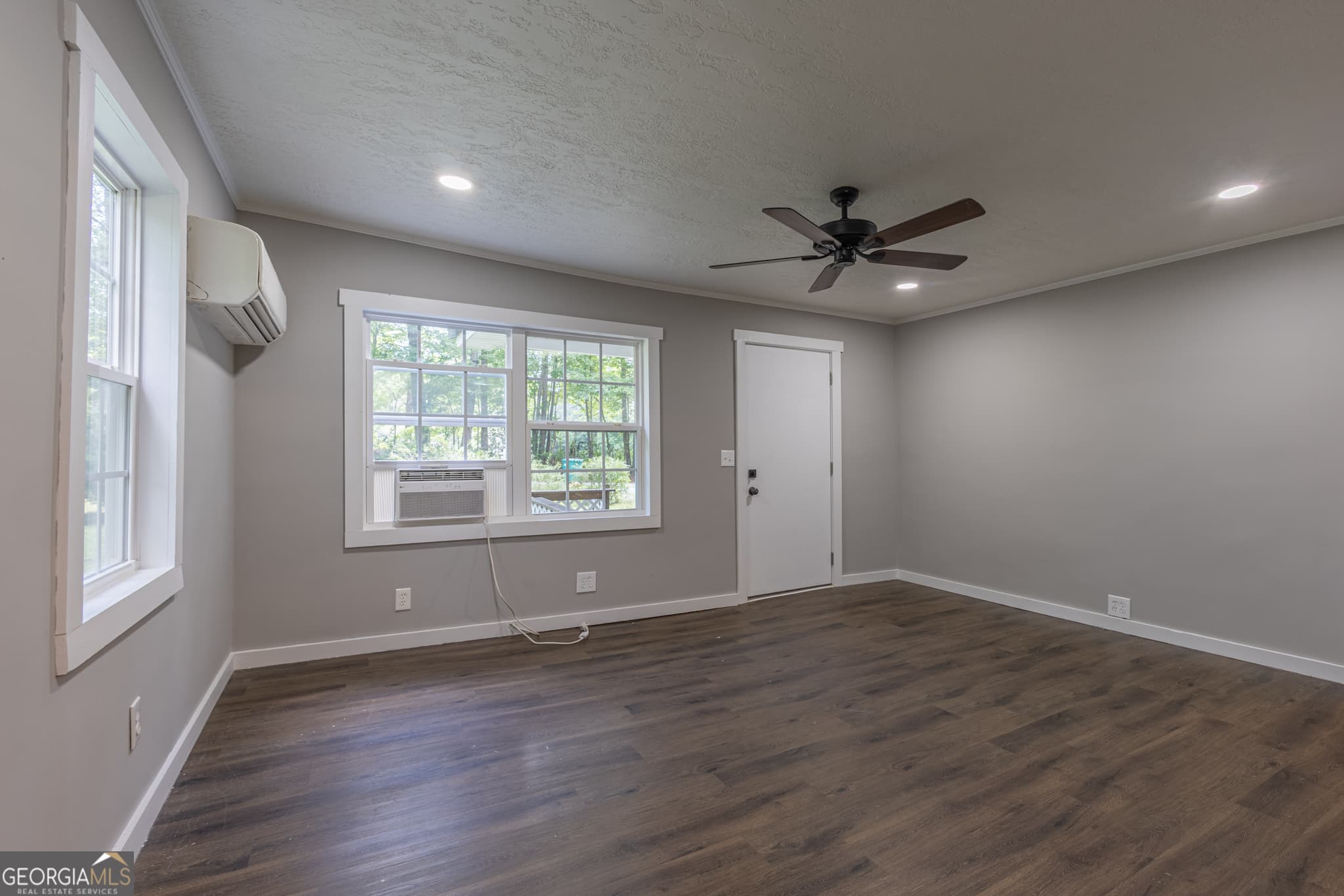 3 bedroom, 1 bathroom, 869 sq ft single family residence for sale at 717 County Road 137, Heflin, AL 36264 — photo 8