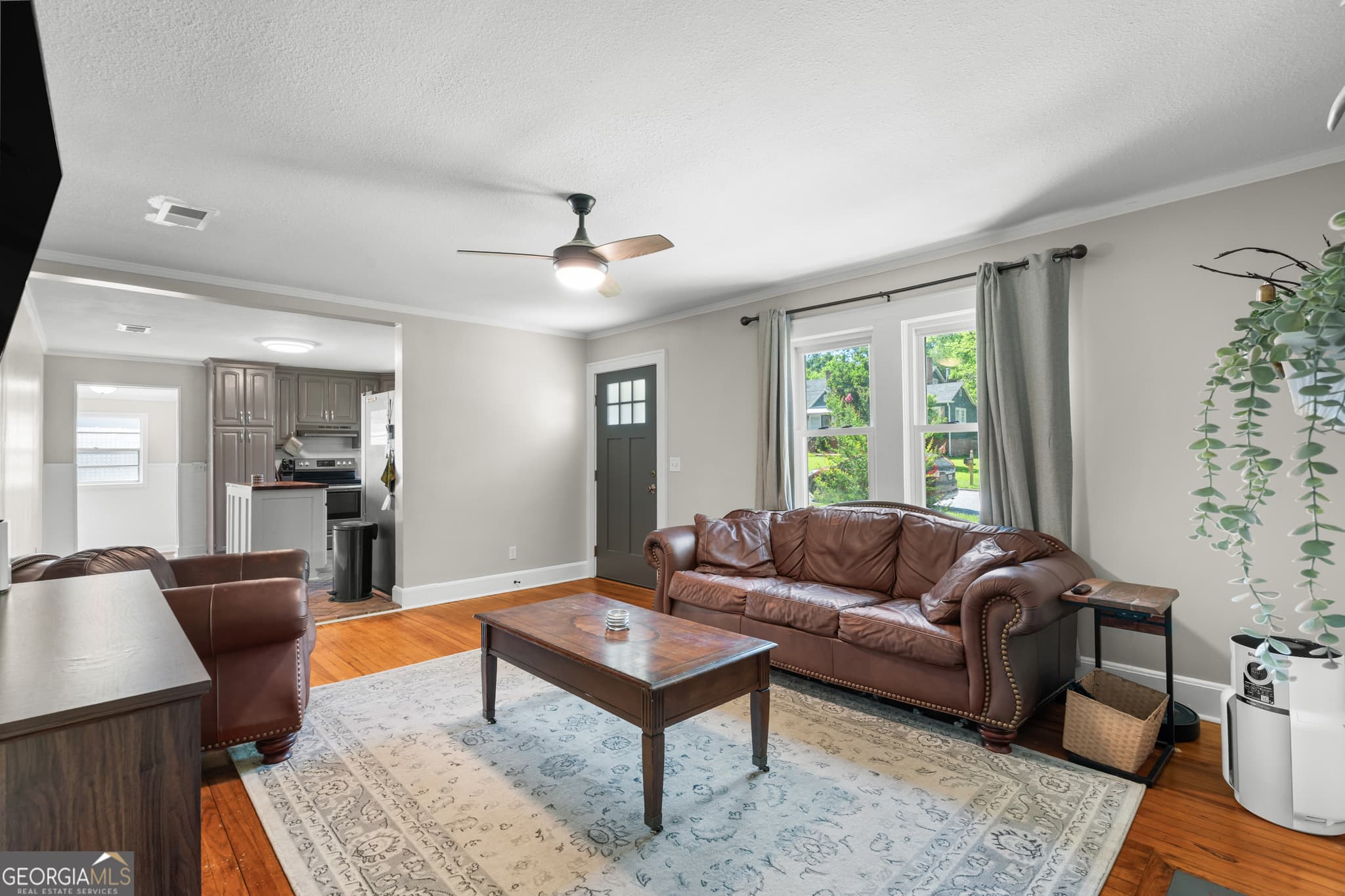 3 bedroom, 2 bathroom, 1,346 sq ft single family residence for sale at 107 Dixie Avenue, Sylvania, GA 30467 — photo 4