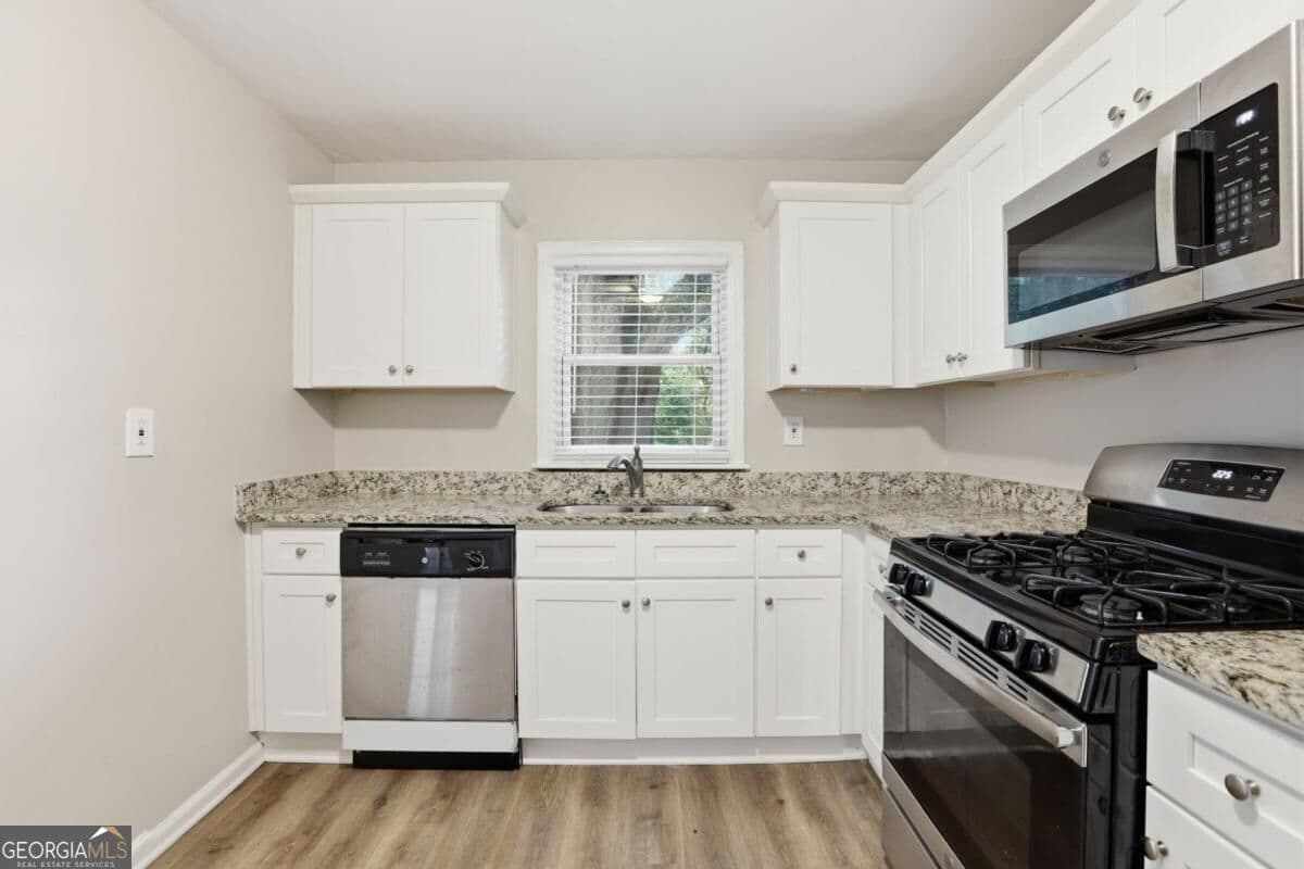 3 bedroom, 1 bathroom, 1,204 sq ft single family residence for sale at 2774 Wedgewood Terrace, Decatur, GA 30032 — photo 7