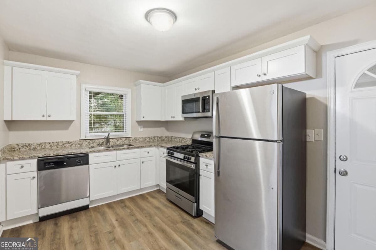 3 bedroom, 1 bathroom, 1,204 sq ft single family residence for sale at 2774 Wedgewood Terrace, Decatur, GA 30032 — photo 5