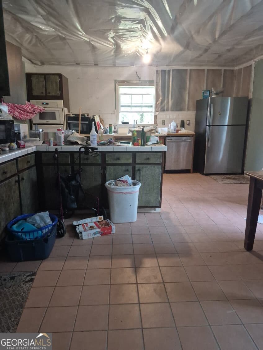 6 bedroom, 4.5 bathroom, 3,952 sq ft single family residence for sale at 18234 Valdosta Highway, Valdosta, GA 31602 — photo 3
