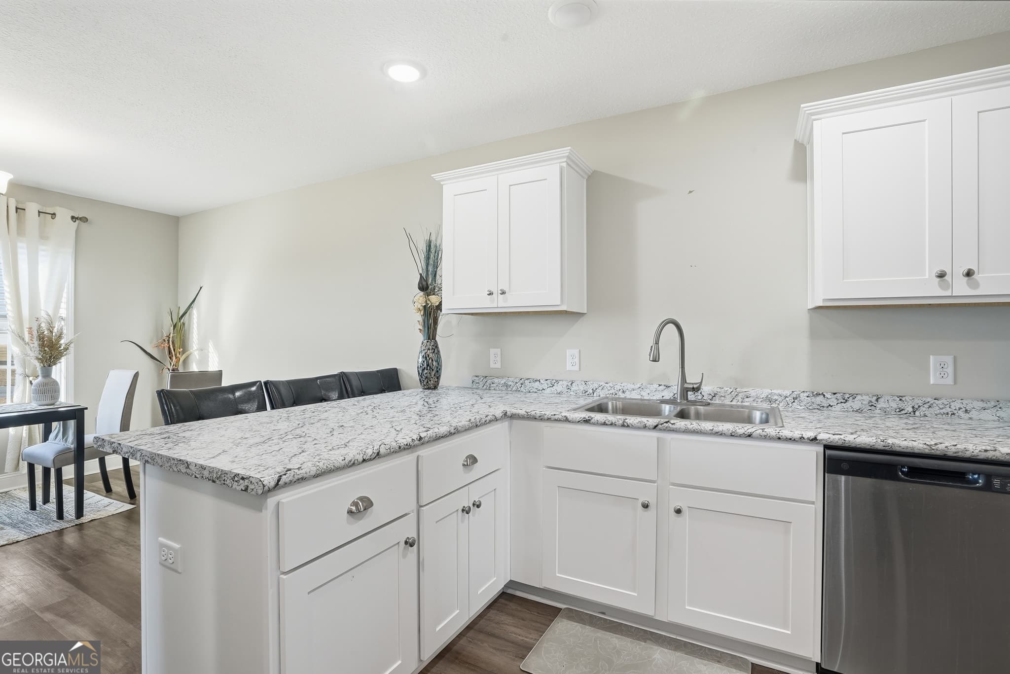 3 bedroom, 2 bathroom, 1,448 sq ft single family residence under contract at 806 Centipede Court, Statesboro, GA 30458 — photo 6