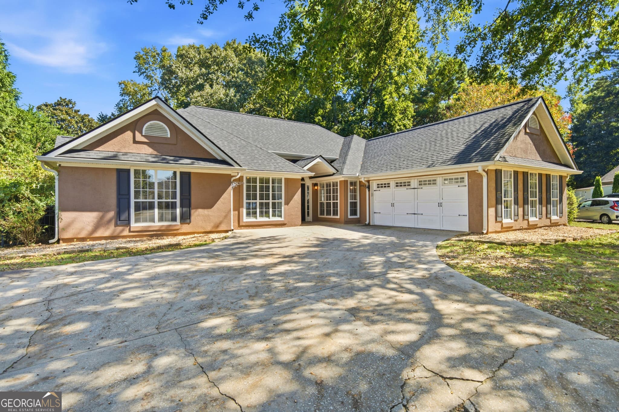5 bedroom, 4 bathroom, 3,041 sq ft single family residence for sale at 404 Cimaron Park, Peachtree City, GA 30269 — photo 5