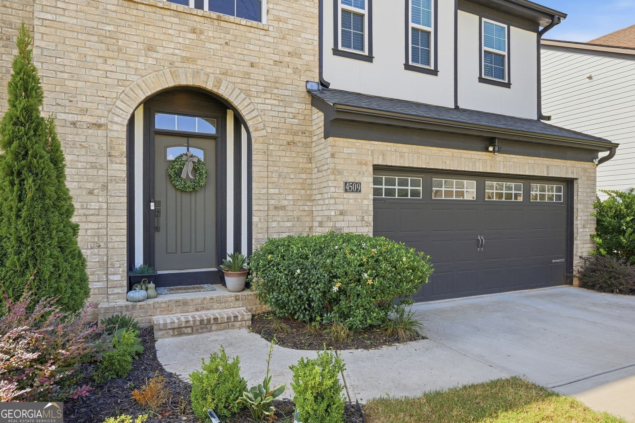 4 bedroom, 2.5 bathroom, 4,015 sq ft single family residence for sale at 4509 Waterleaf Court, Powder Springs, GA 30127 — photo 4