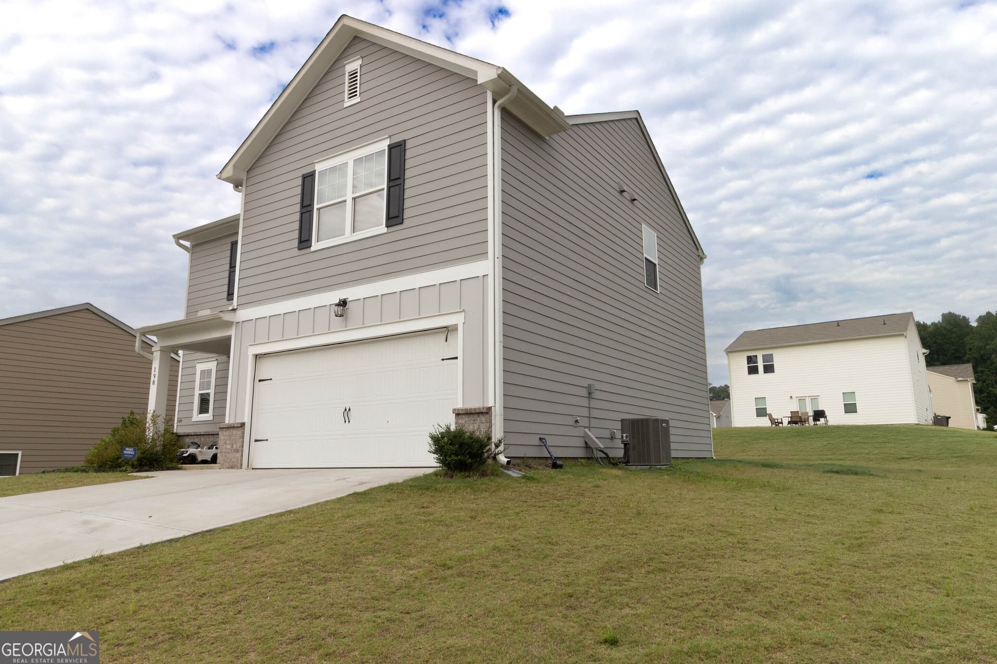4 bedroom, 2.5 bathroom, 1,870 sq ft single family residence for sale at 198 Colbury Street, Villa Rica, GA 30180 — photo 3