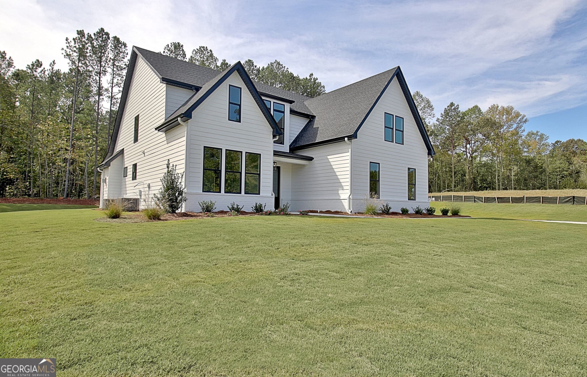 4 bedroom, 4 bathroom, 3,113 sq ft single family residence for sale at 188 Ryeland Drive, Senoia, GA 30276 — photo 4
