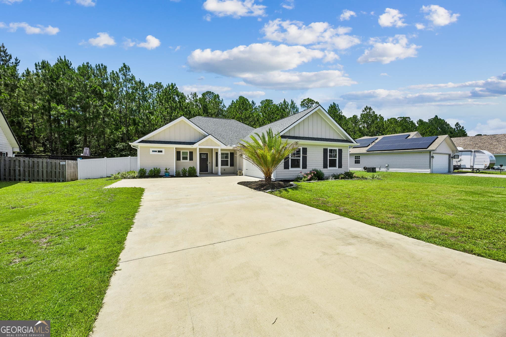 3 bedroom, 2 bathroom, 1,885 sq ft single family residence for sale at 611 Victorias Circle, St. Marys, GA 31558 — photo 5