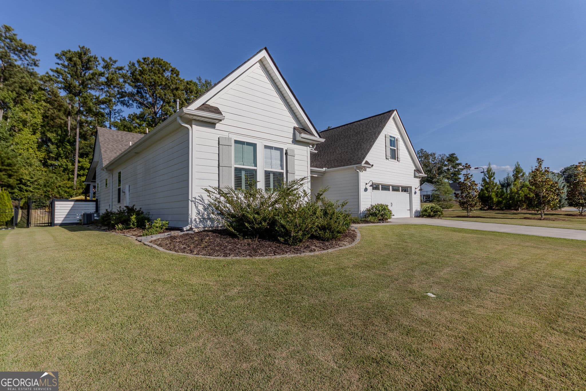 4 bedroom, 3.5 bathroom, 3,046 sq ft single family residence for sale at 120 Werner Way, Senoia, GA 30276 — photo 7