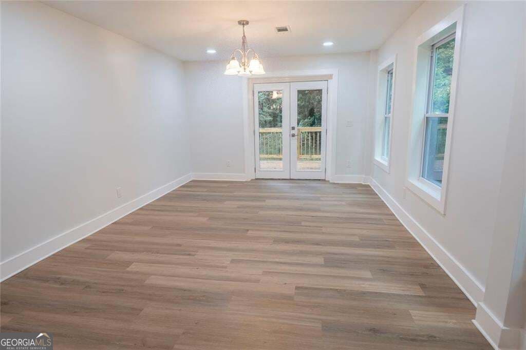 5 bedroom, 3 bathroom, 2,576 sq ft single family residence for sale at 2128 Kimberly Road, Atlanta, GA 30331 — photo 7