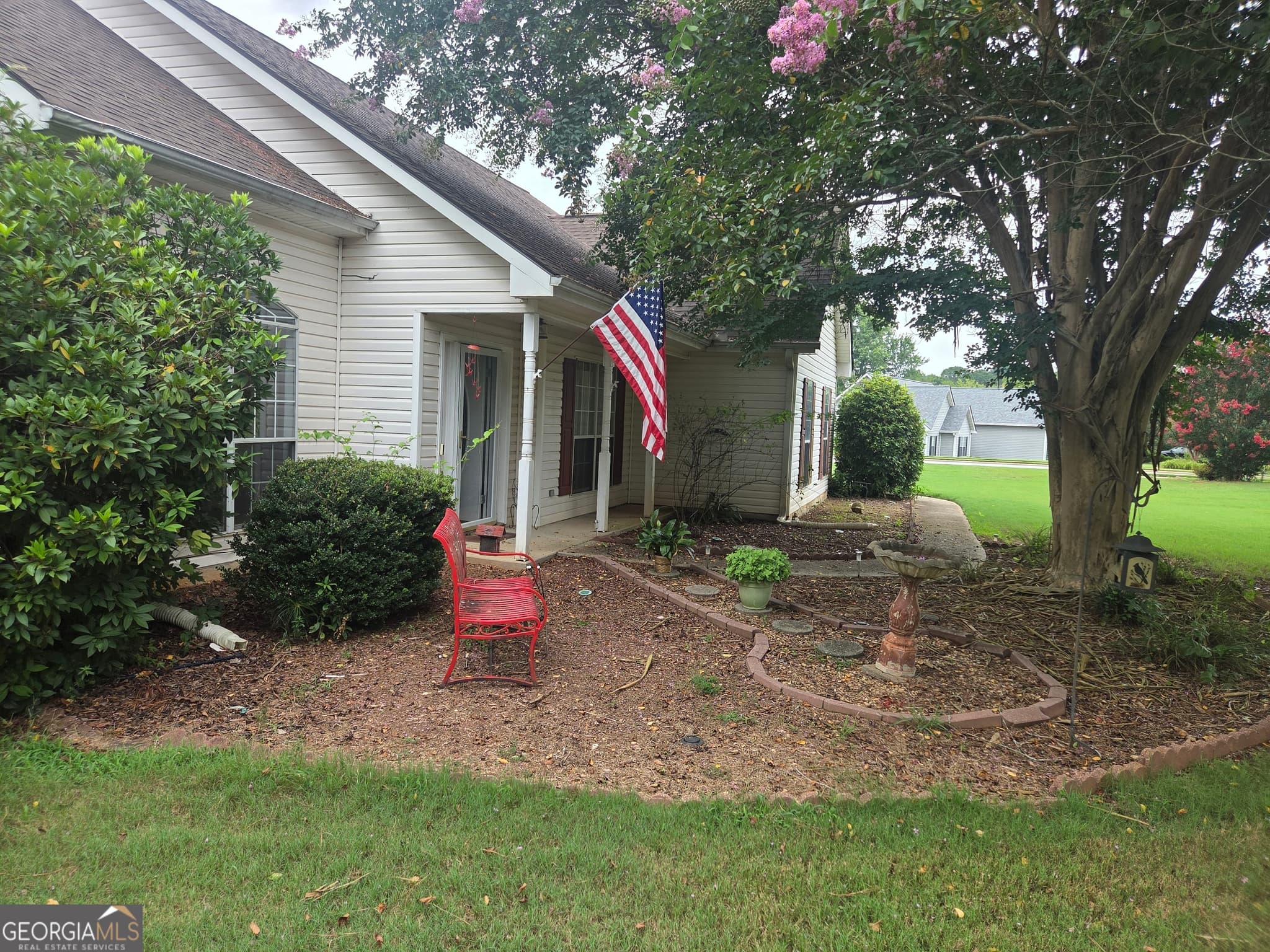 3 bedroom, 2 bathroom, 1,379 sq ft single family residence for sale at 9 Dogwood Ridge, Hampton, GA 30228 — photo 4