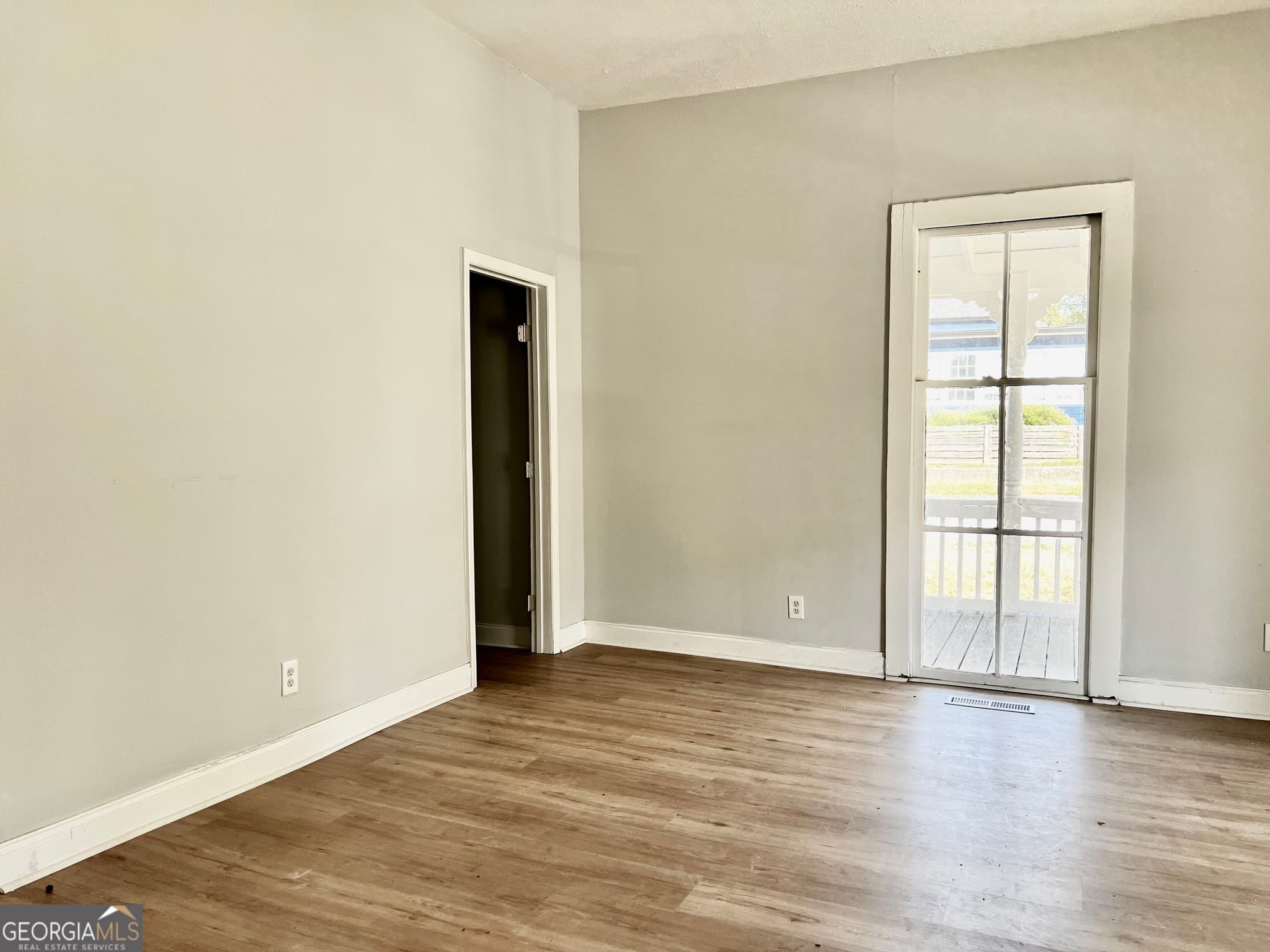 3 bedroom, 2 bathroom, 1,624 sq ft single family residence for sale at 418 Harper Avenue, Rome, GA 30161 — photo 4