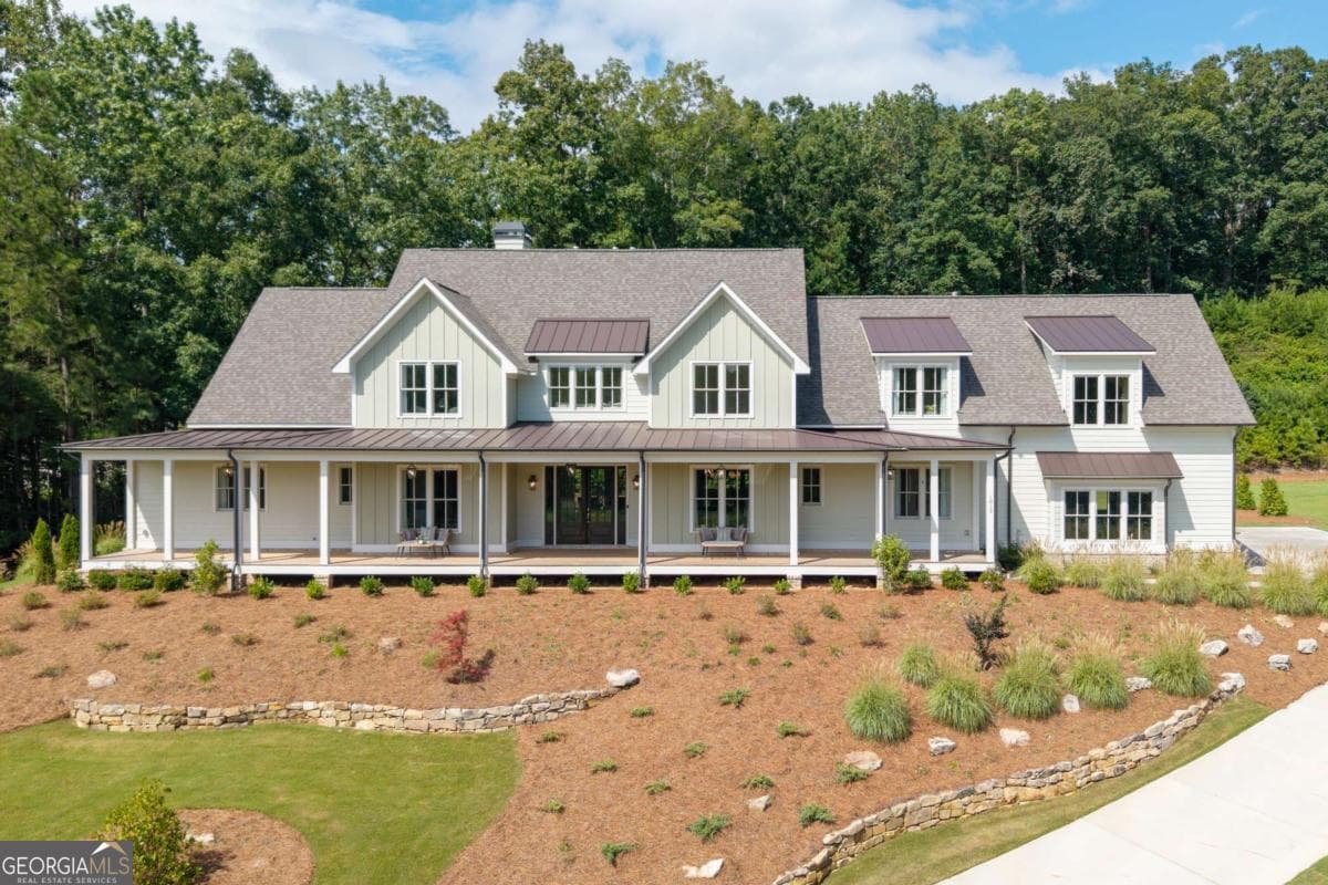 5 bedroom, 5 bathroom, 5,045 sq ft single family residence for sale at 1013 Crossroad Trail, Milton, GA 30004 — photo 1 of 60