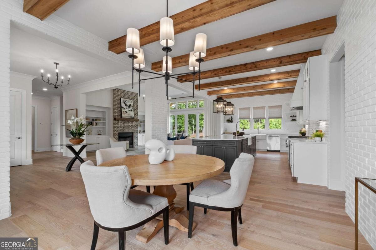 5 bedroom, 5 bathroom, 5,045 sq ft single family residence for sale at 1013 Crossroad Trail, Milton, GA 30004 — photo 8
