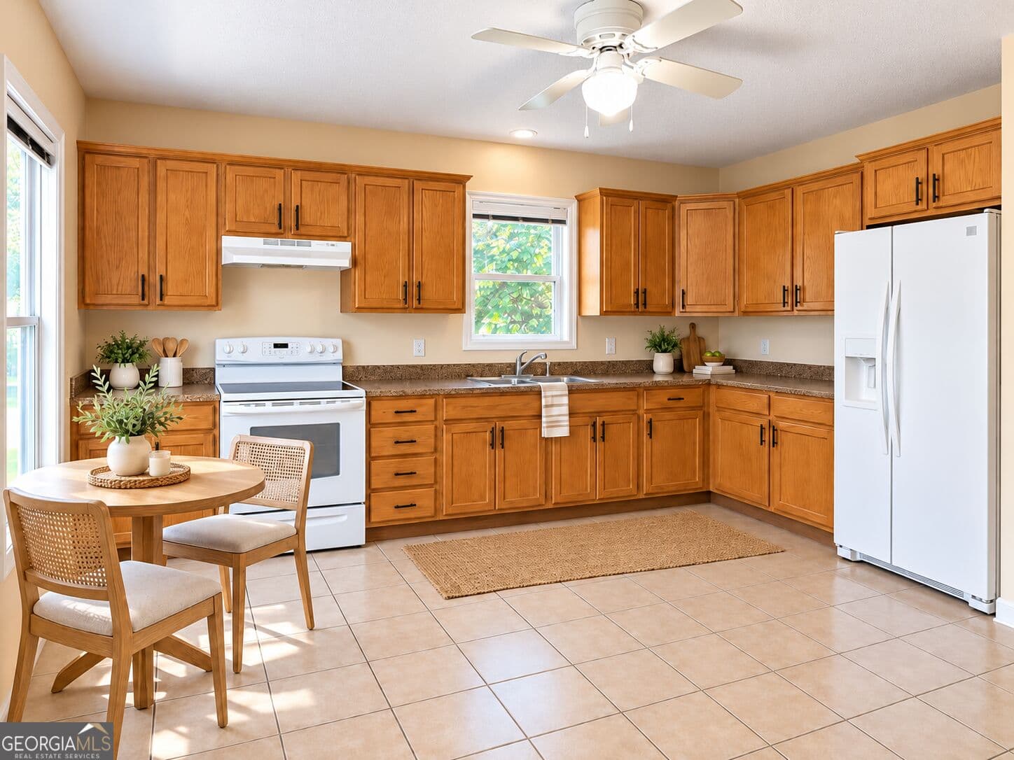 3 bedroom, 2 bathroom, 1,224 sq ft single family residence for sale at 209 Henderson Street, Thomasville, GA 31792 — photo 6