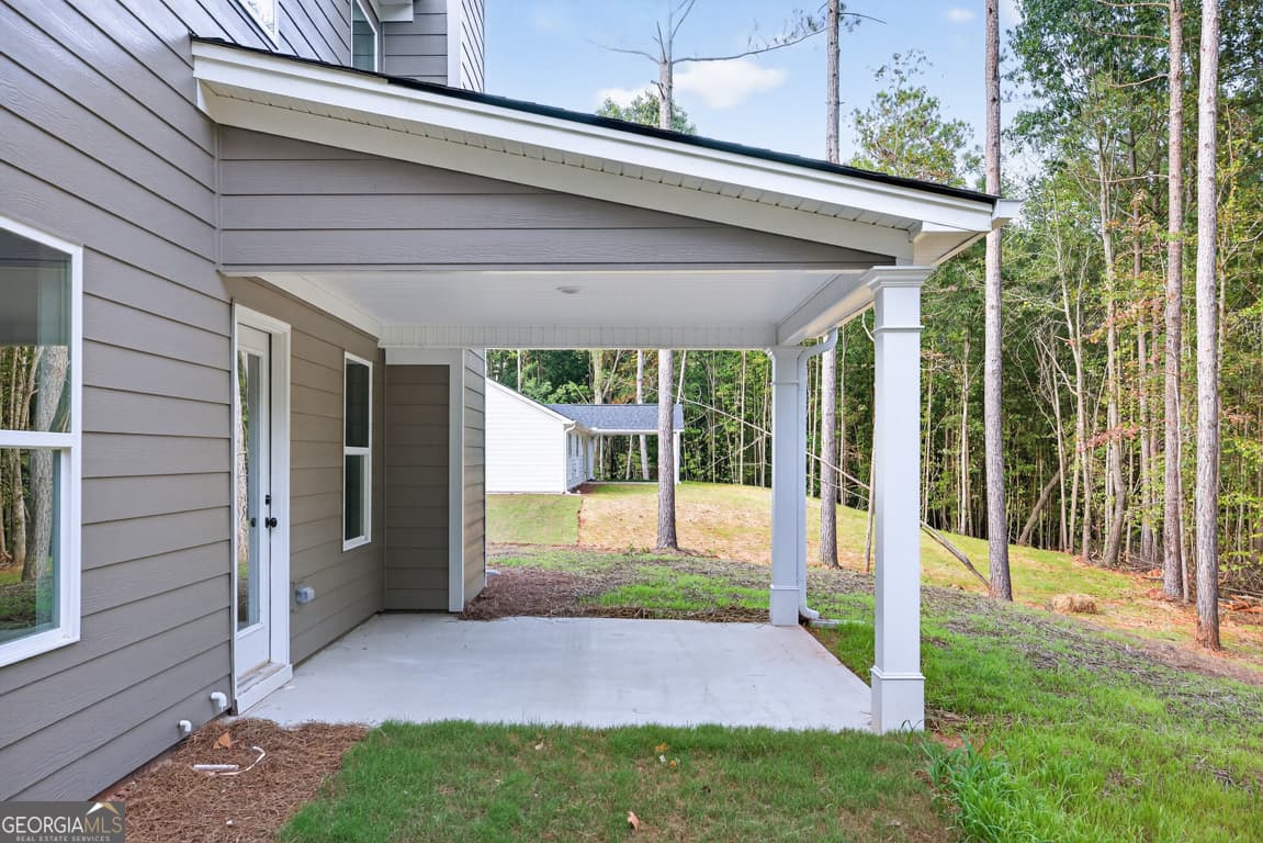 4 bedroom, 2.5 bathroom, 2,200 sq ft single family residence for sale at 77 Sugar Maple Way 44, Colbert, GA 30628 — photo 3