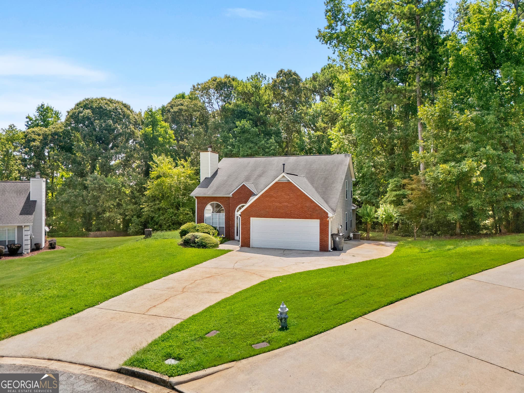 3 bedroom, 2.5 bathroom, 1,627 sq ft single family residence for sale at 12270 Players Court, Fayetteville, GA 30215 — photo 2