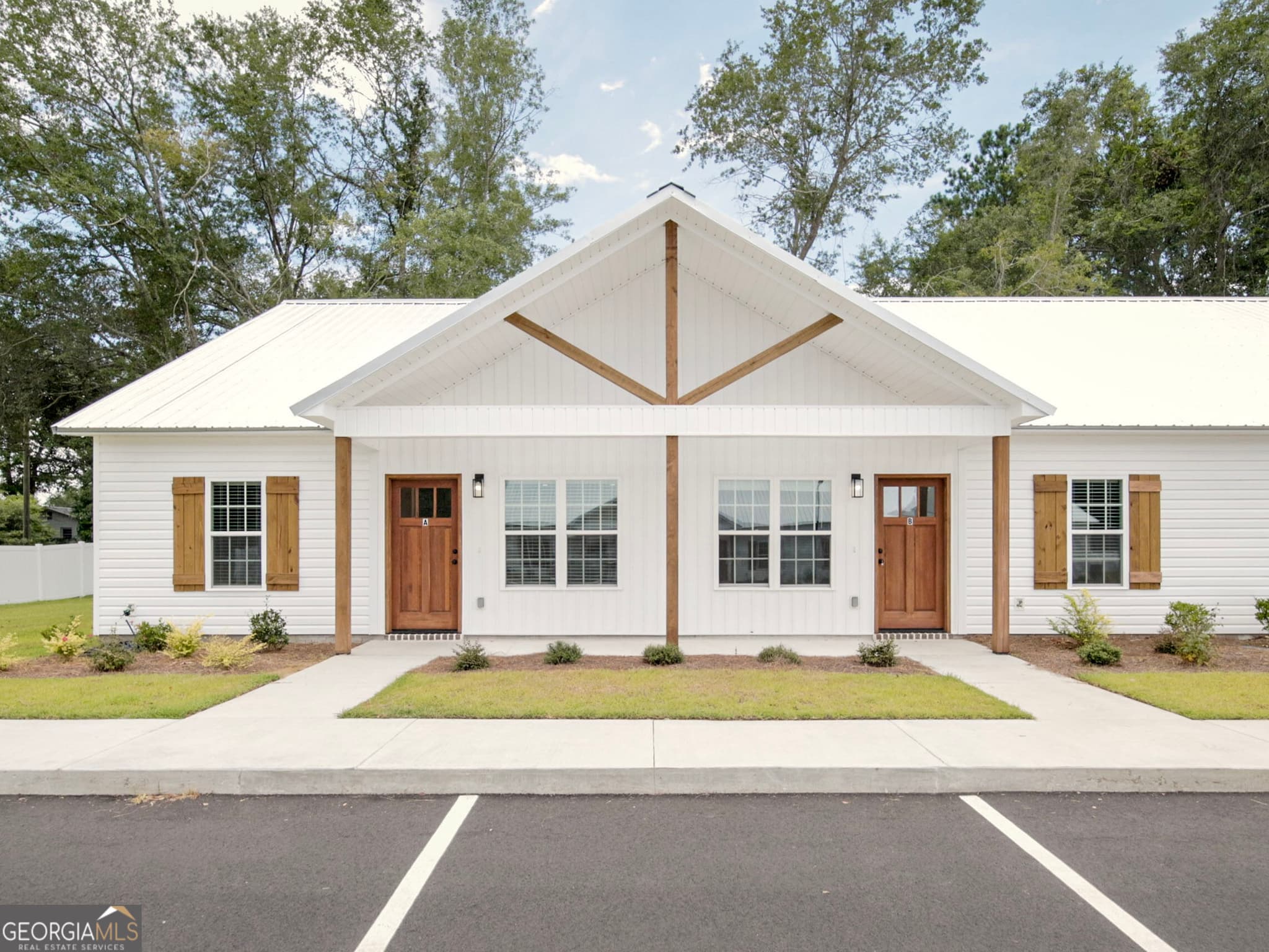 multi family for sale at 515 Birch Street, Adel, GA 31620