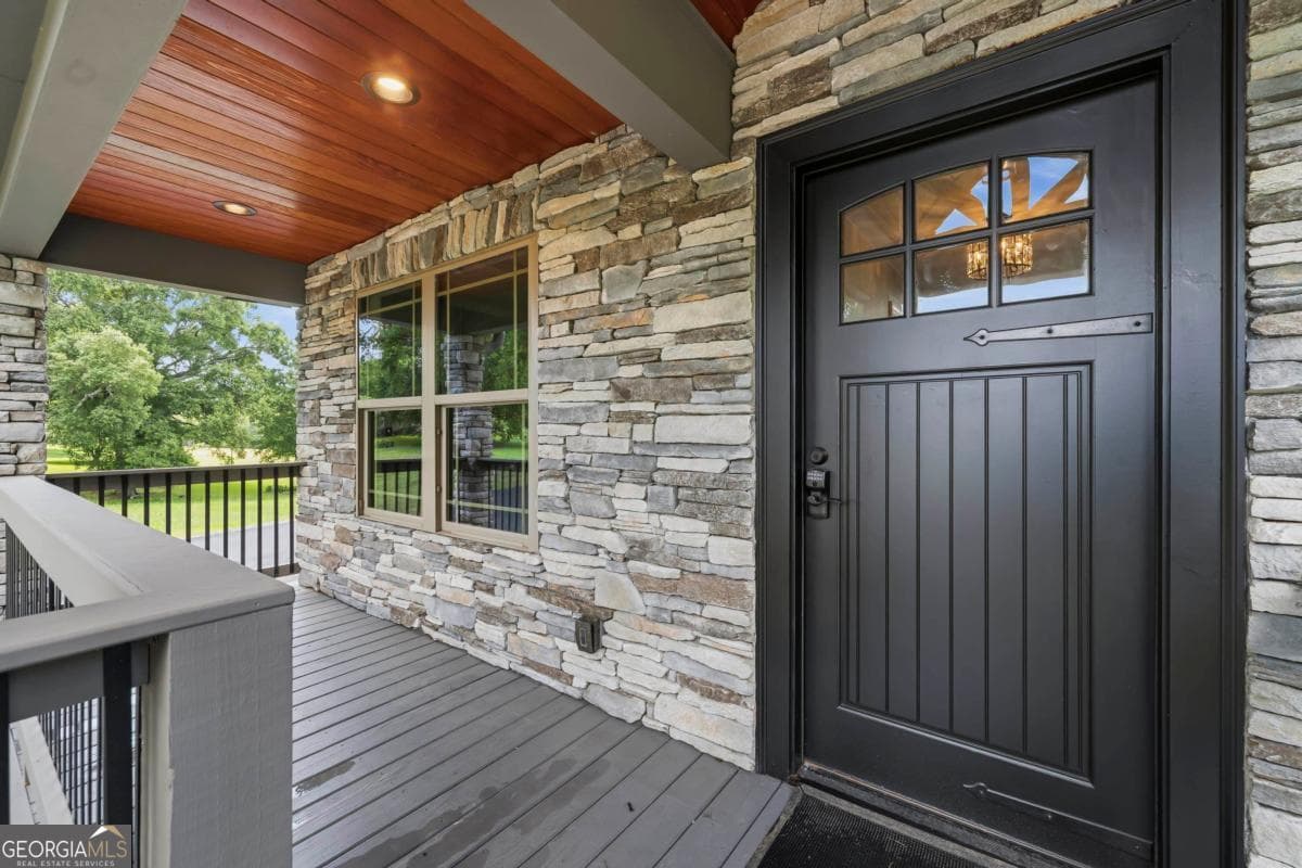 5 bedroom, 3 bathroom, 3,500 sq ft single family residence for sale at 2560 Swords Road, Greensboro, GA 30642 — photo 4